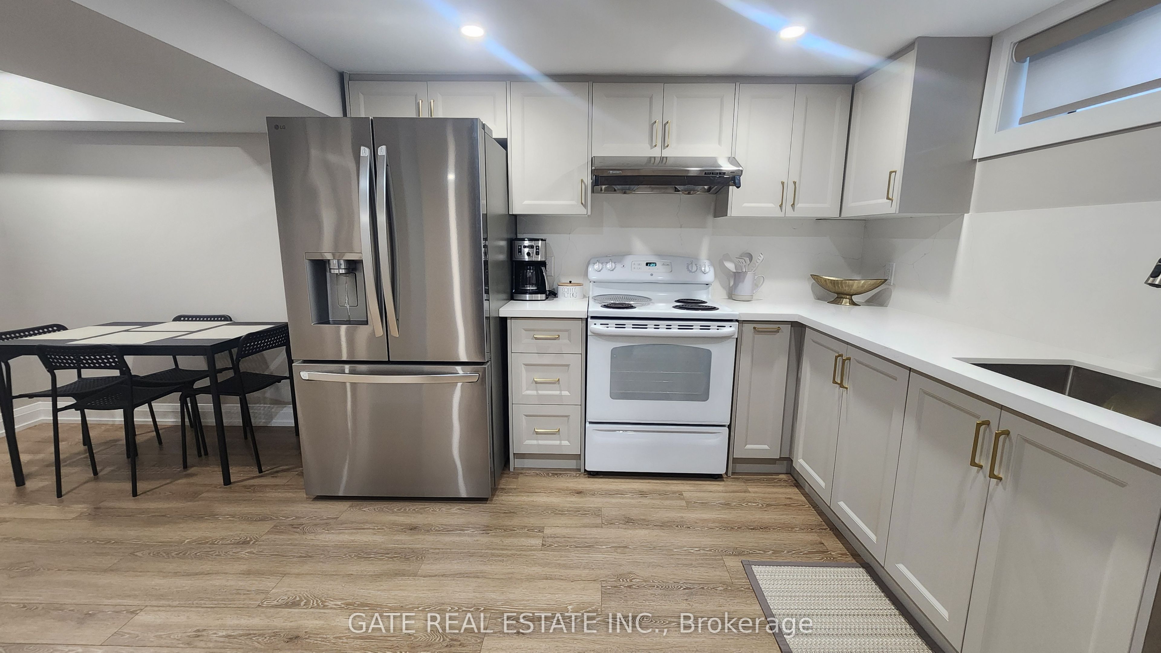 Unit BSMT - 29 Caronport Crescent, North York 5