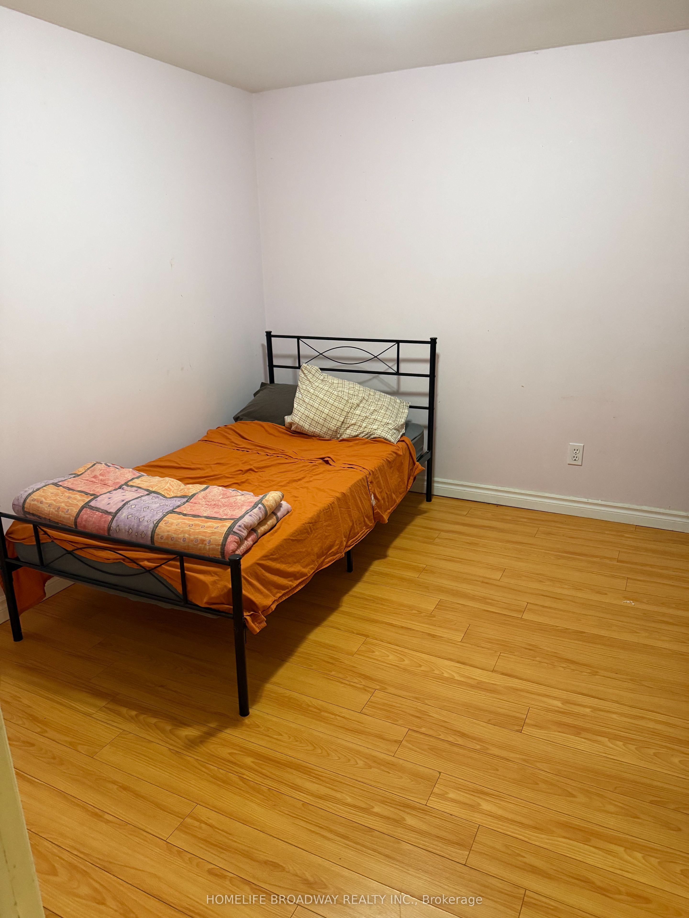 Unit Bsmt Bdrm 3 - 140 Sexton Crescent, North York 4