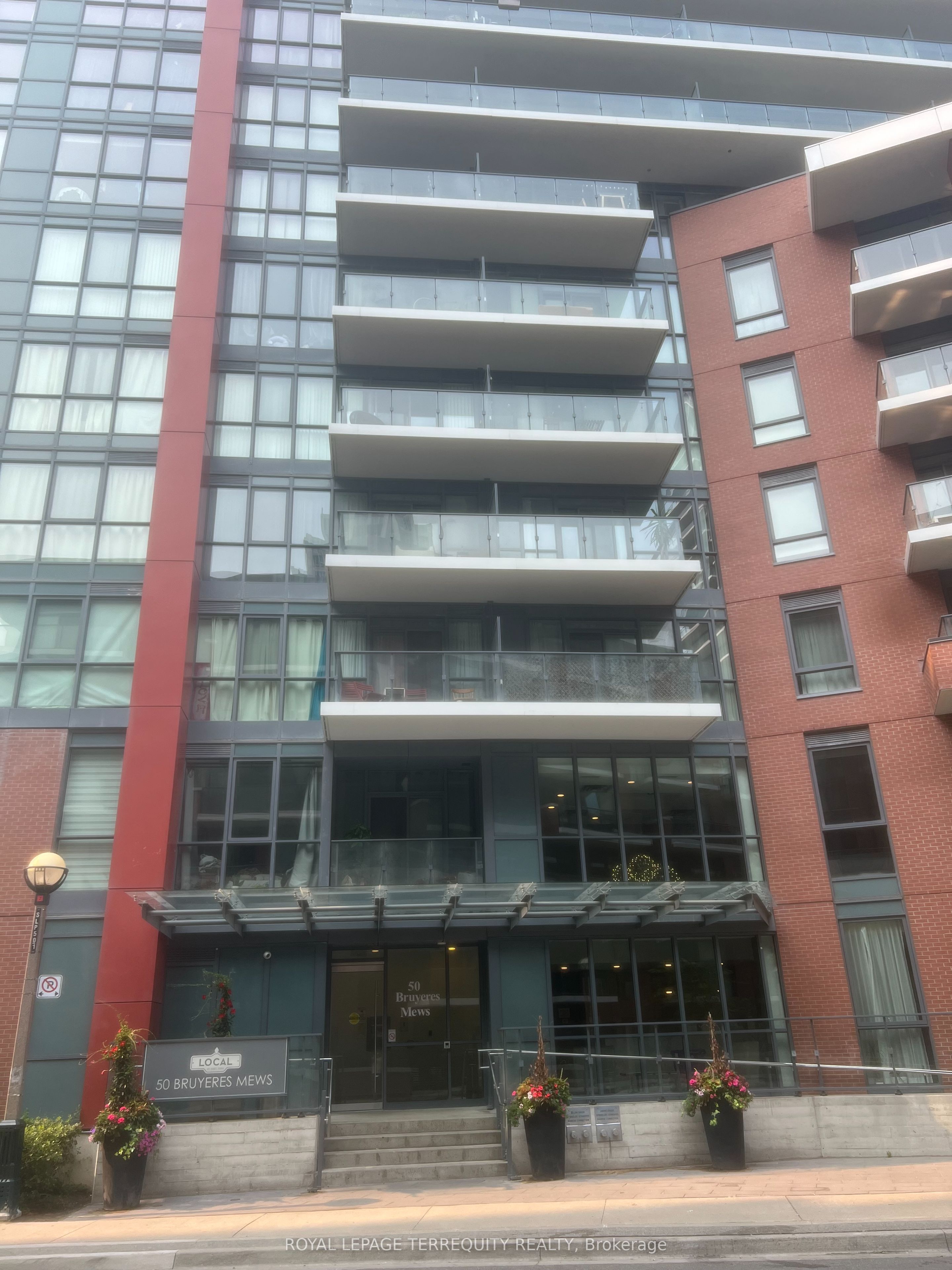 Unit 532 - 50 Bruyeres Mews, Toronto 5