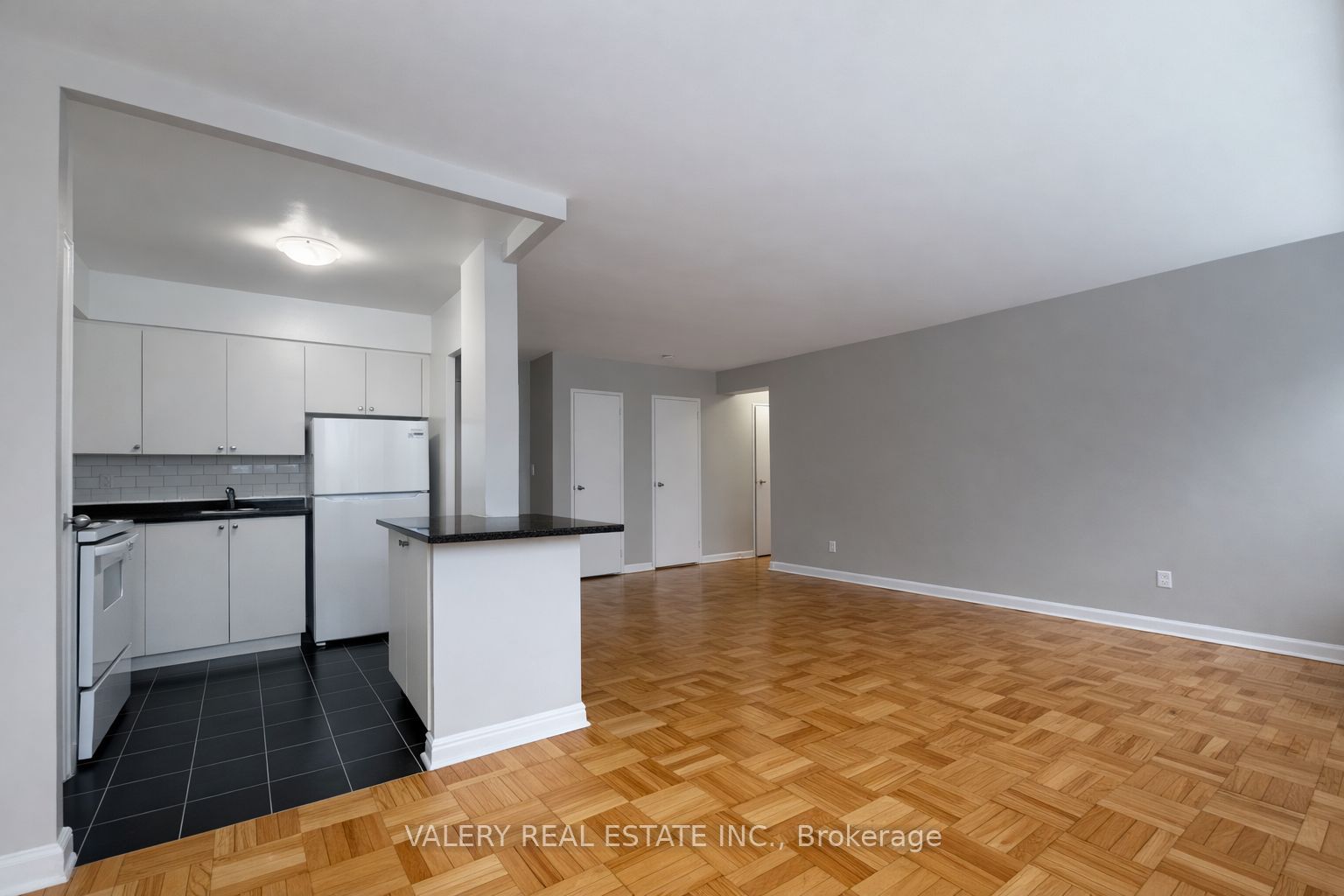 Unit 107 - 42 Thorncliffe Park Drive, Toronto 3