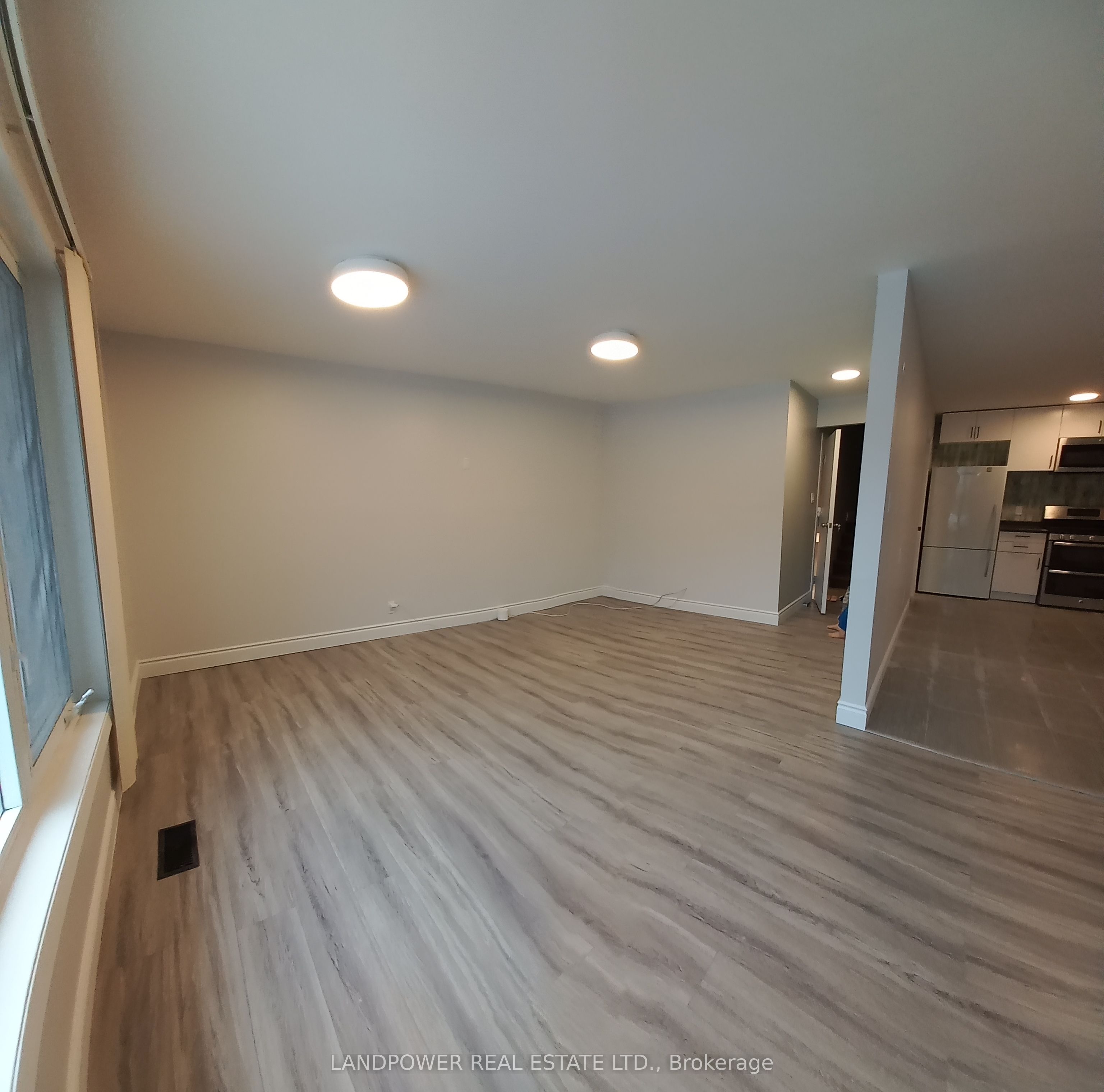 Unit 3 bedrooms - 8 Clareville Crescent, North York 2