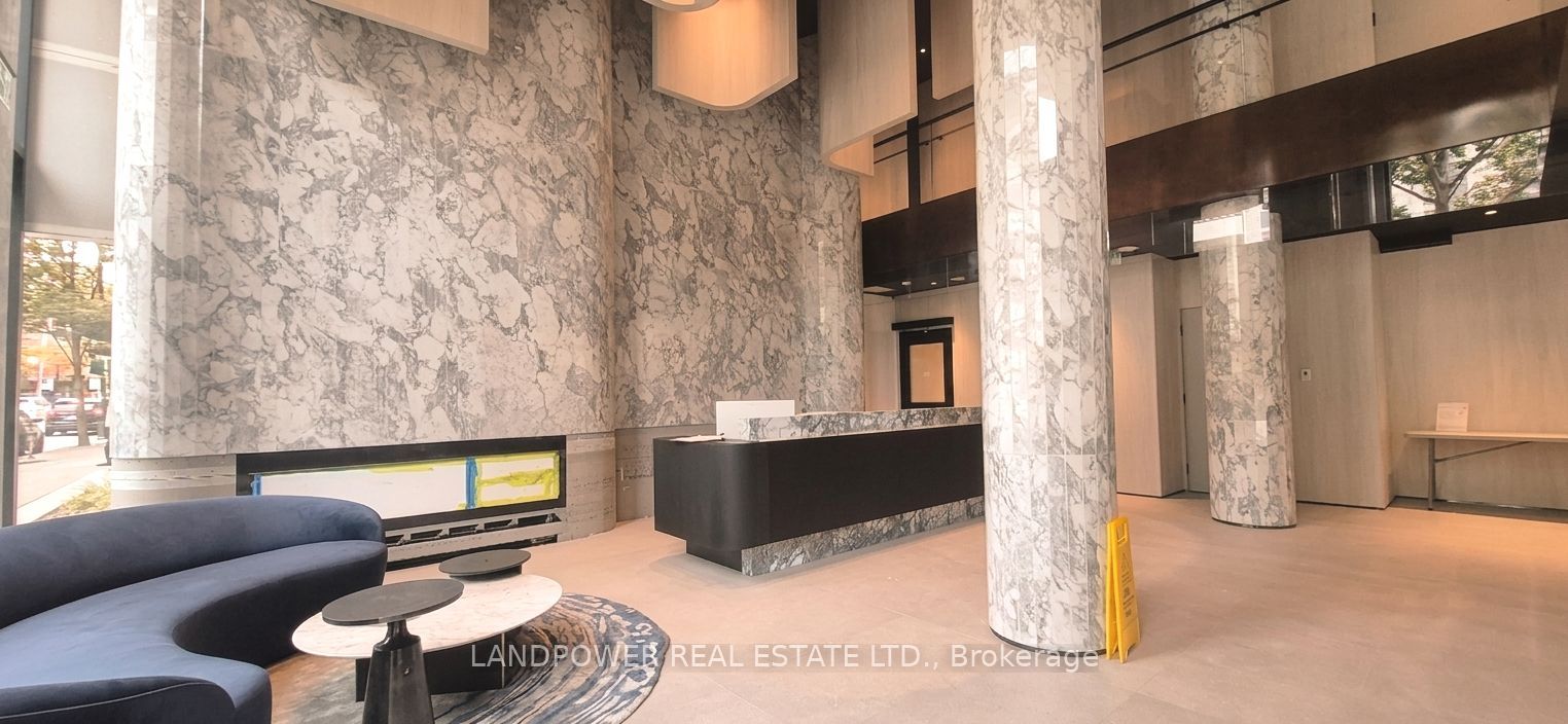 Unit 802 - 91 Montclair Avenue, Toronto 5
