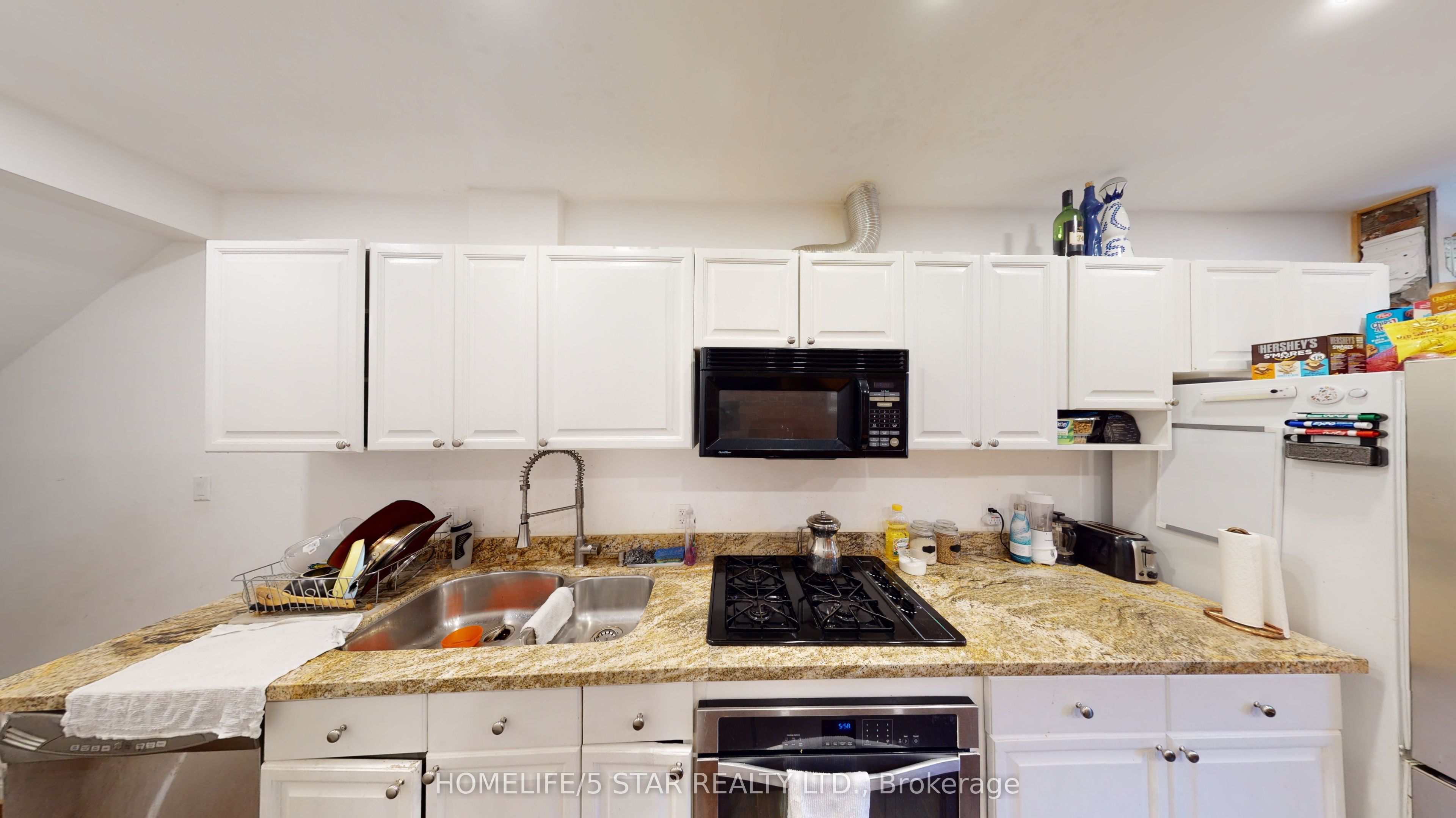 Unit Apt 1 - 160 Beaconsfield Avenue, Toronto 2