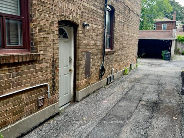 (Address not available), Toronto 2
