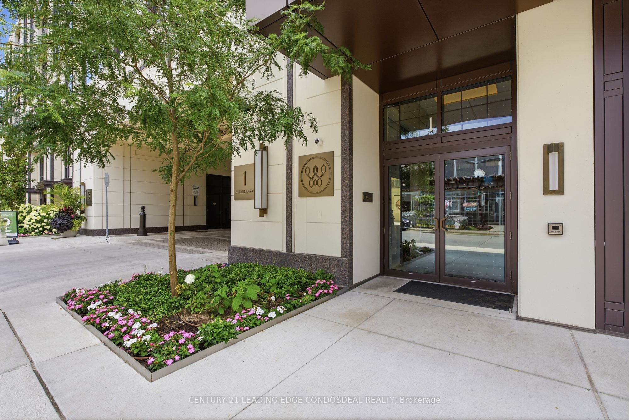 Unit 503 - 1 Strathgowan Avenue, Toronto 2