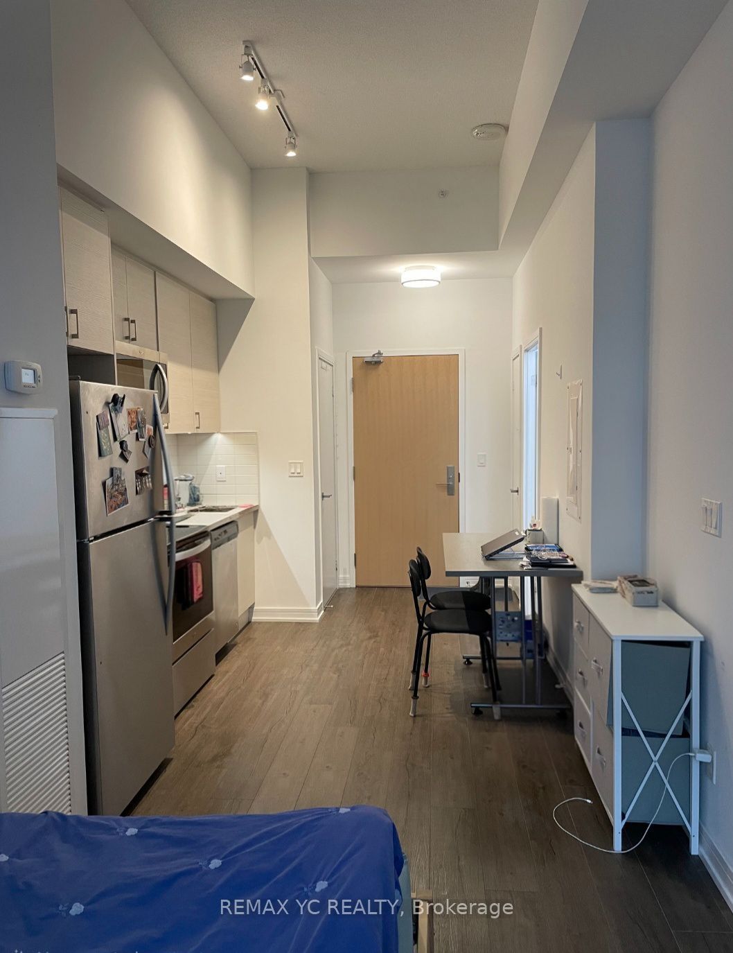 Unit 111 - 621 Sheppard Avenue E, North York 2