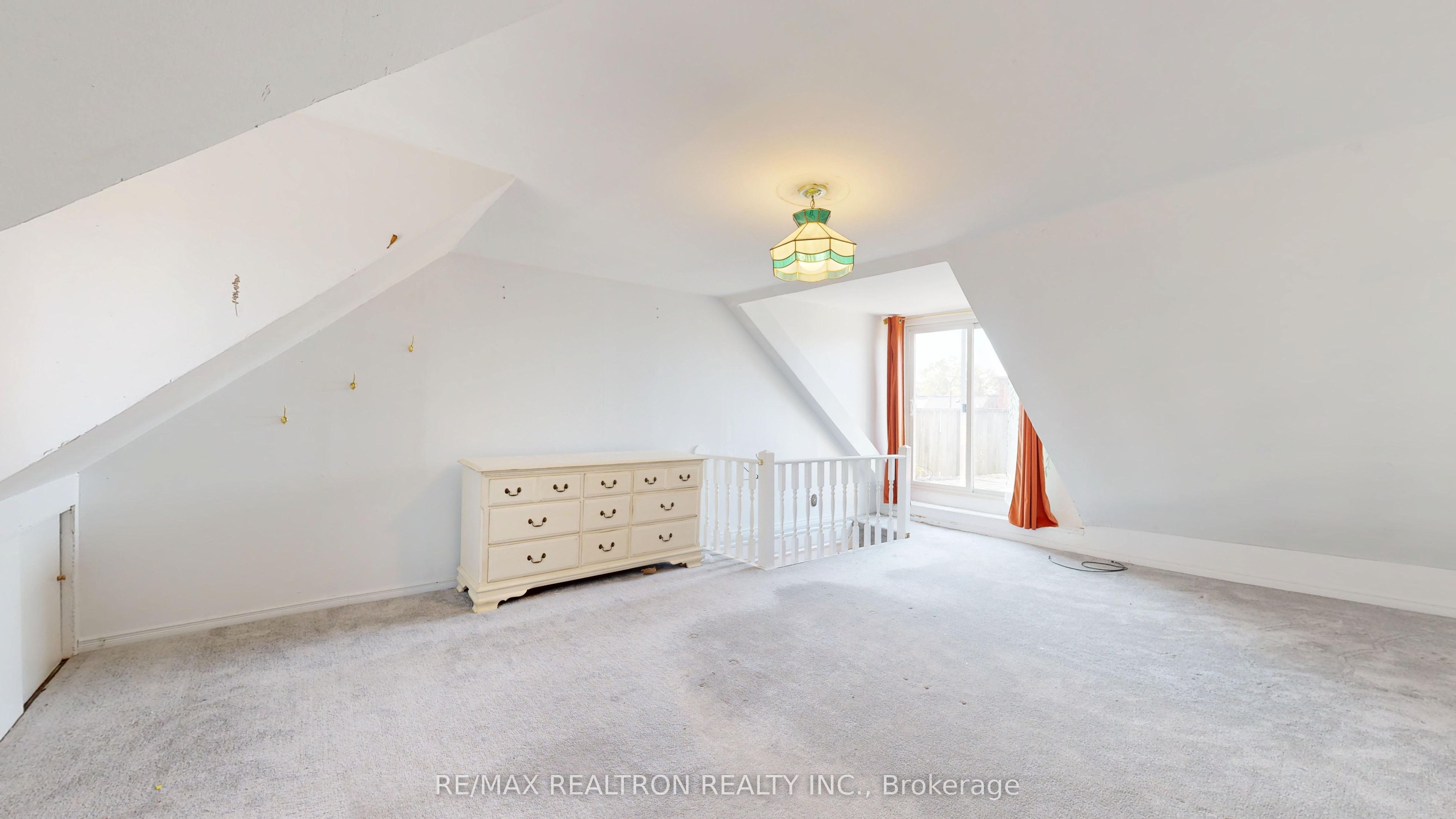 Unit Upper - 32 Macklem Avenue, Toronto 5