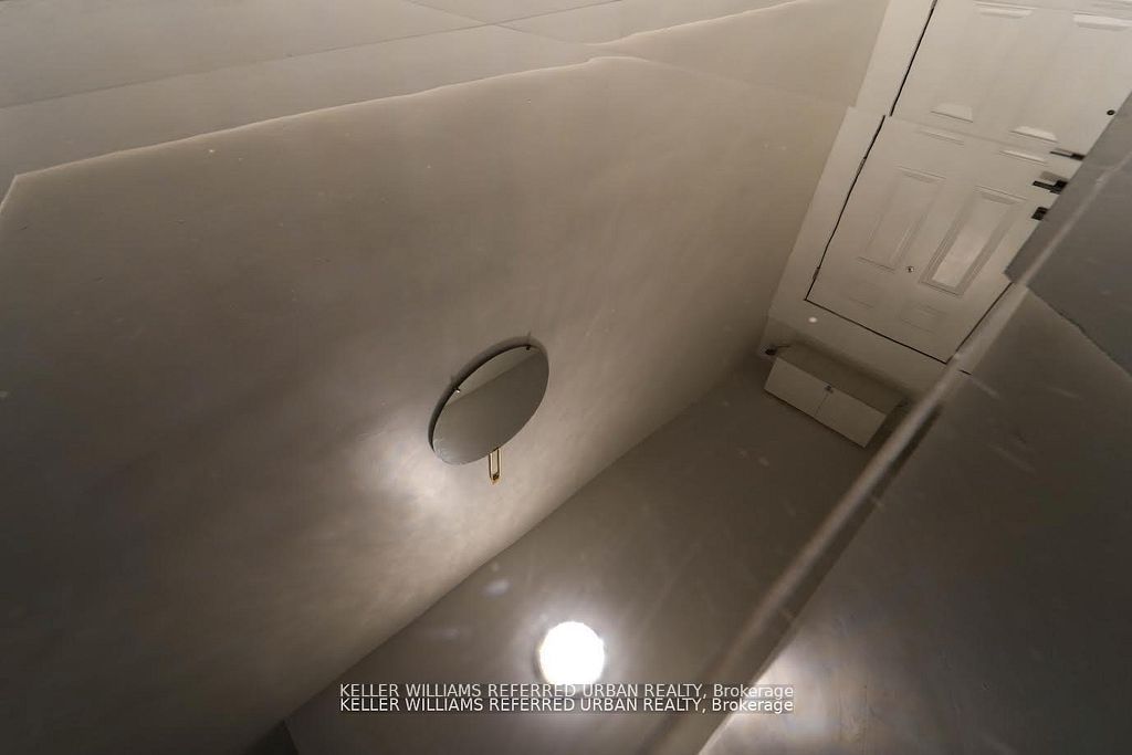 Unit Upper - 1182 Ossington Avenue, Toronto 5