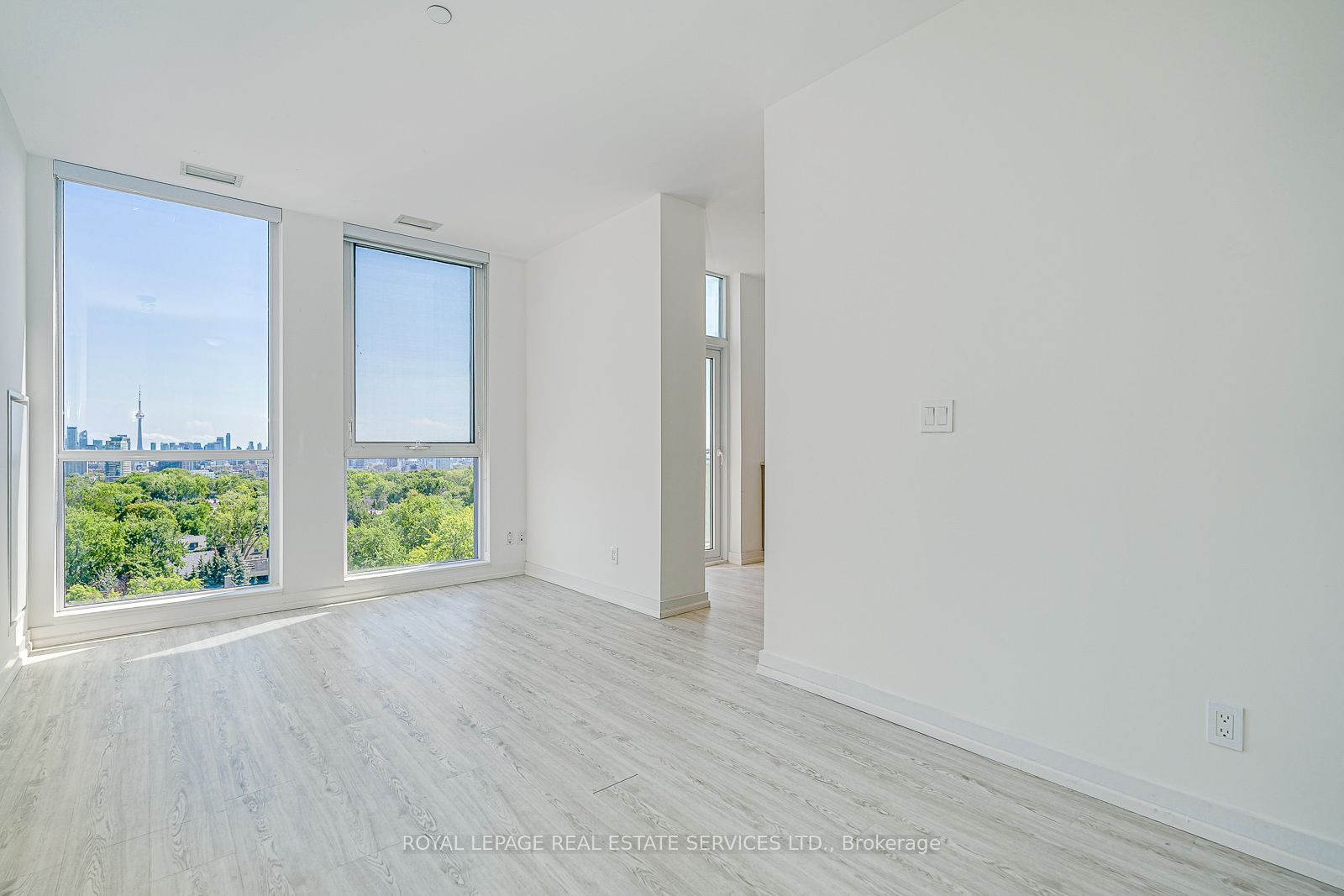 Unit 1110 - 223 St Clair Avenue W, Toronto 5