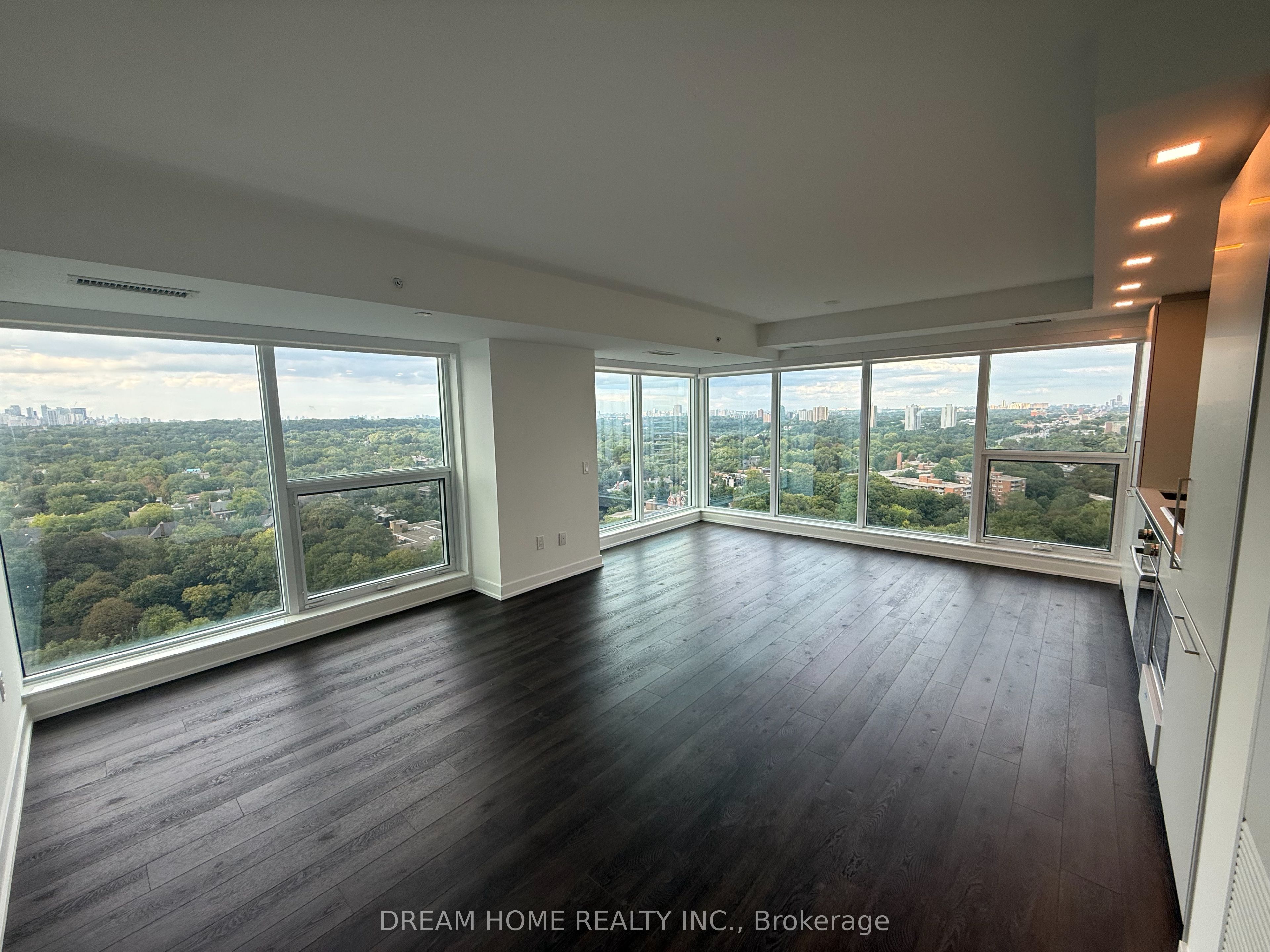 Unit 2007 - 609 Sherbourne Street, Toronto 2