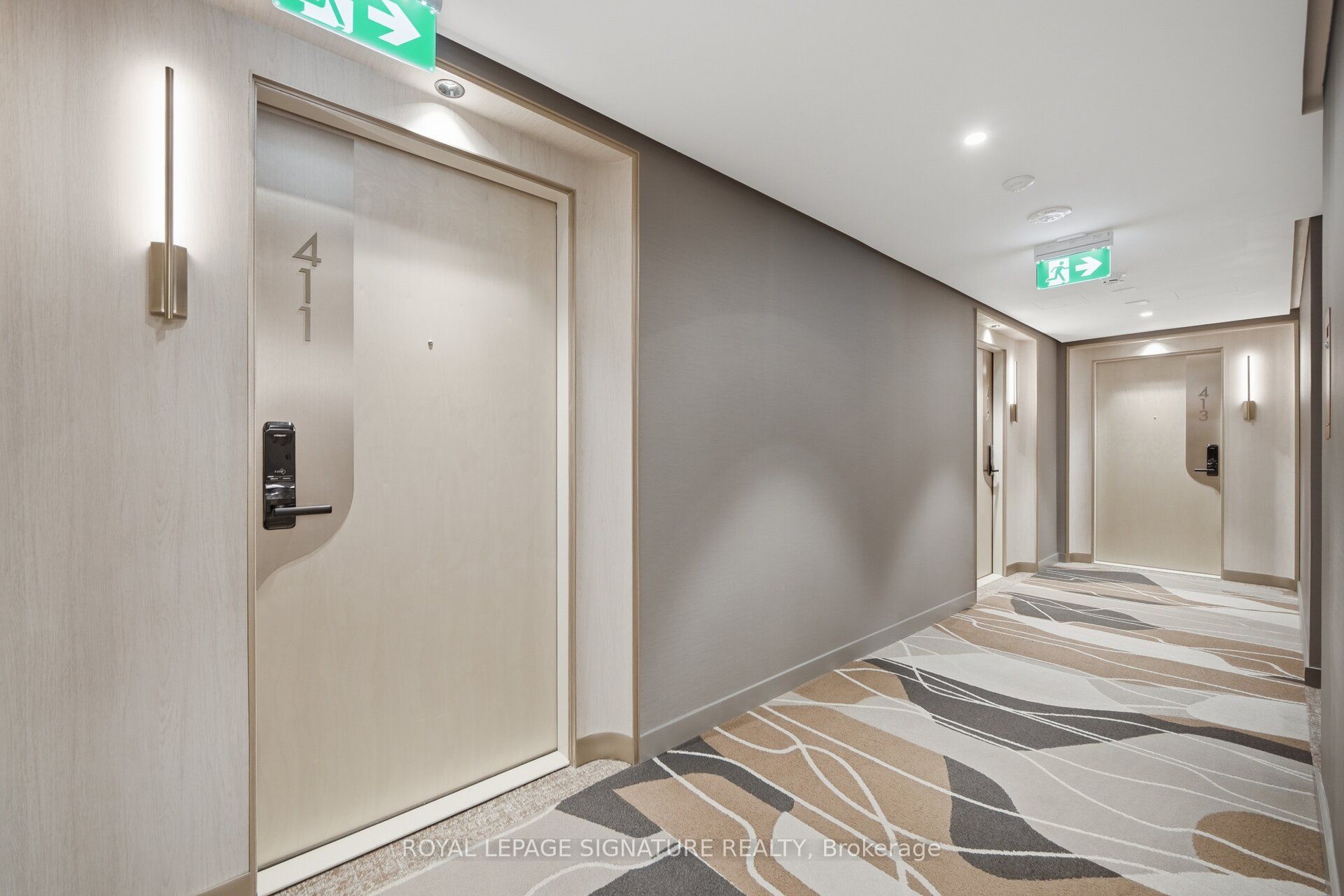 Unit 411 - 155 Merchant's Wharf Street W, Toronto 4
