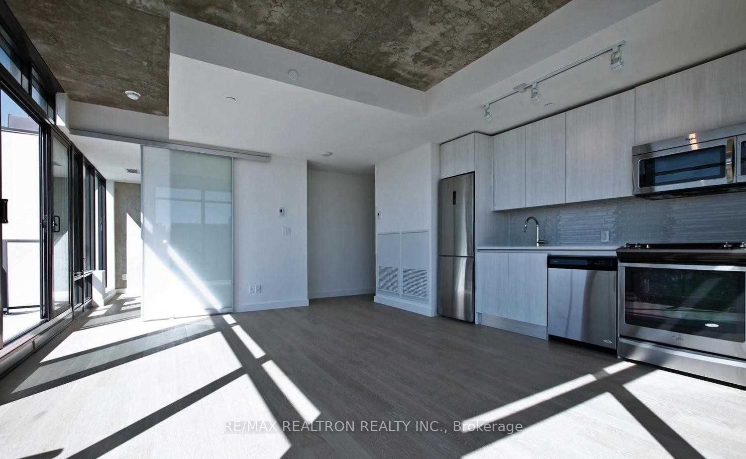 Unit 1602 - 111 Bathurst Street, Toronto 4