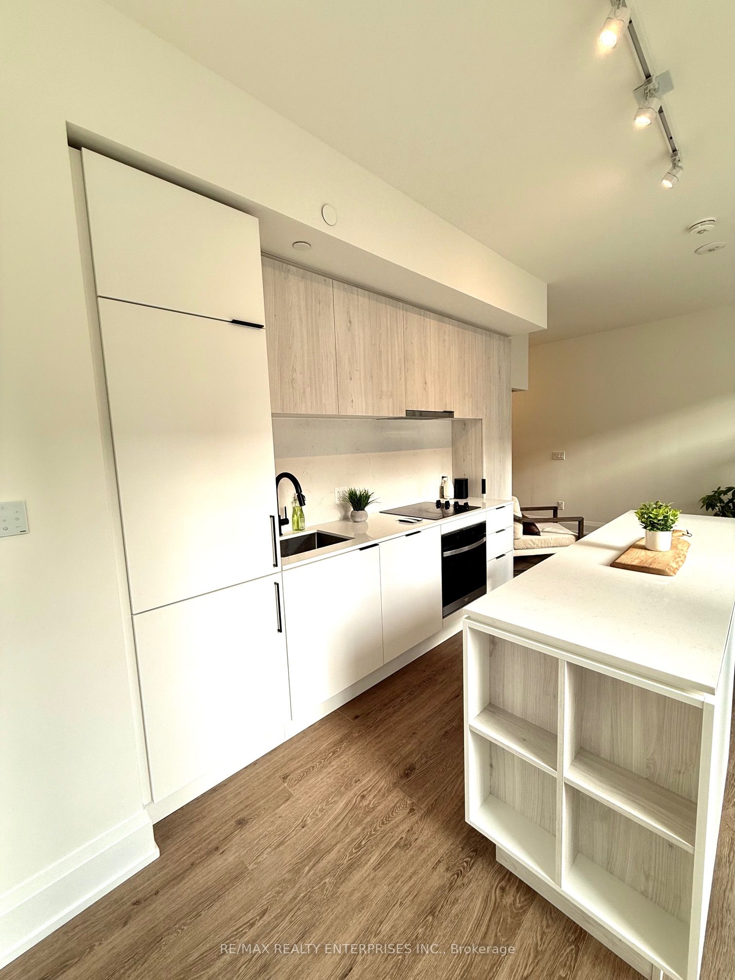 Unit 305 - 89 Church Street, Toronto 3