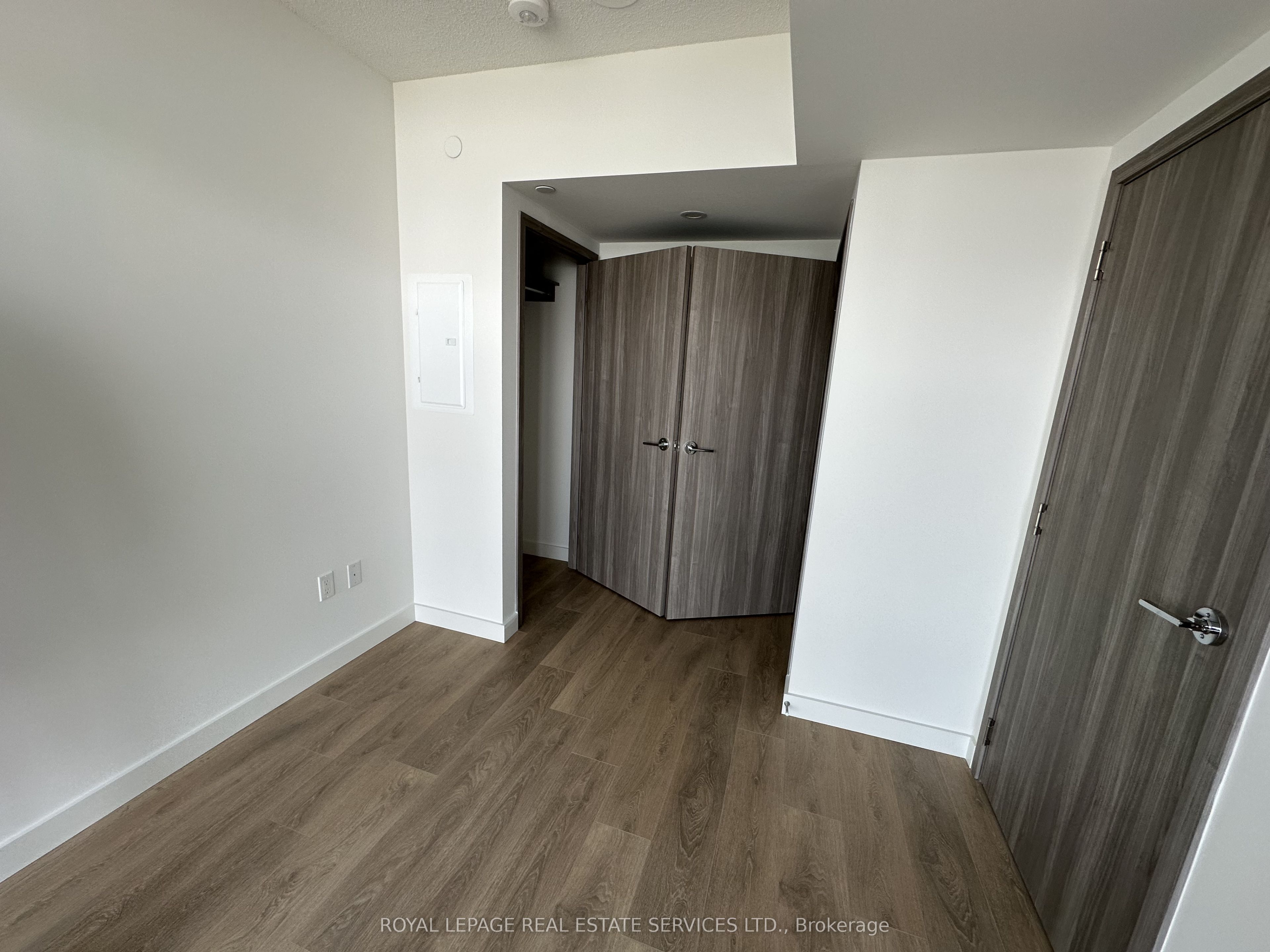 Unit 4615 B - 3 Concord Cityplace Way, Toronto 4