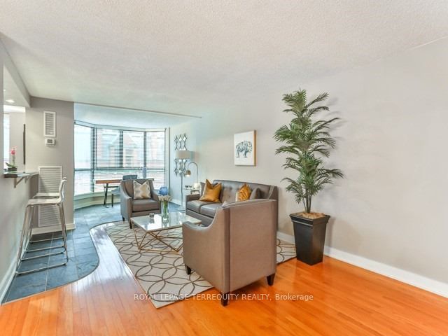 Unit 803 - 30 Church Street, Toronto 2