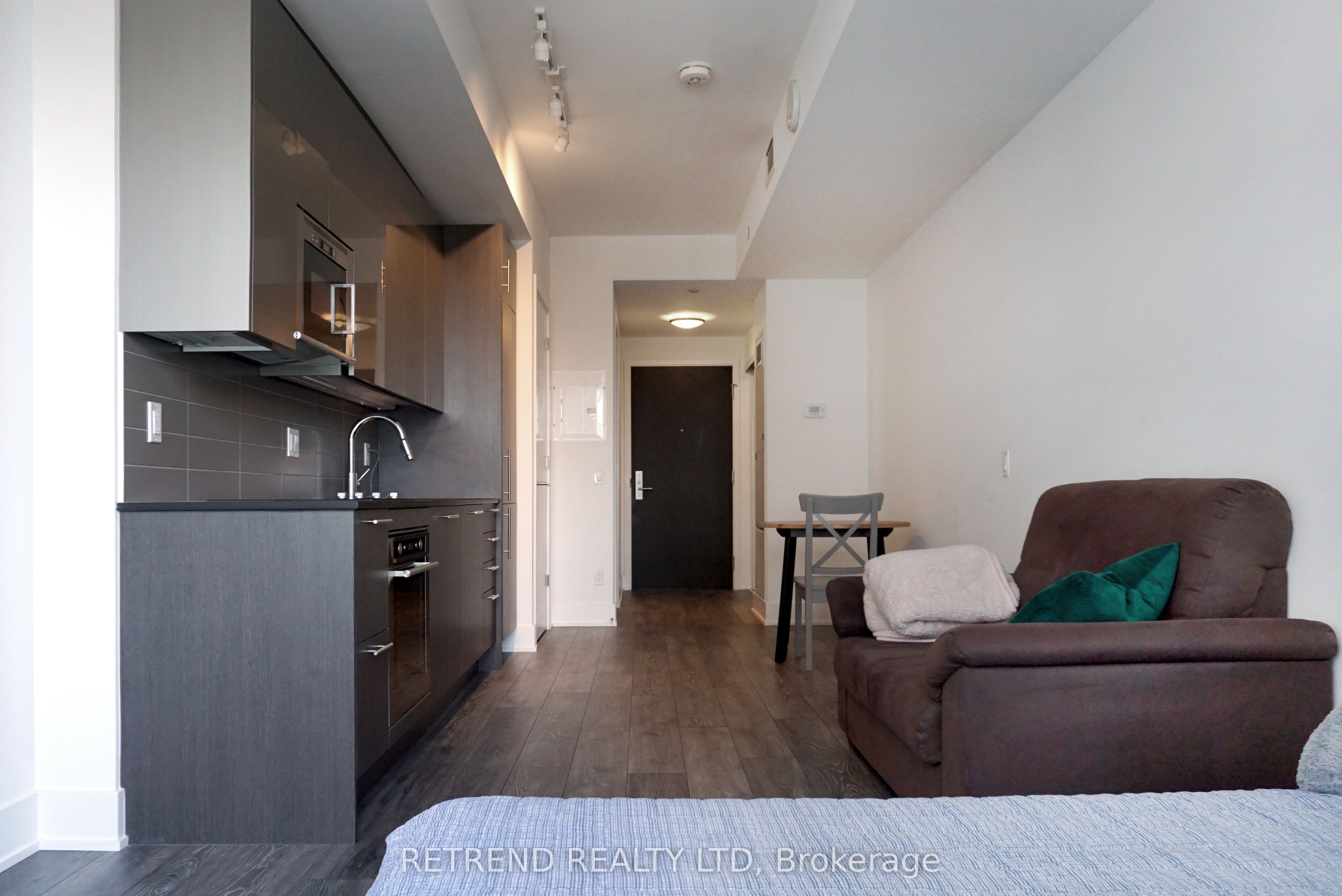 Unit 2206 - 403 Church Street, Toronto 4