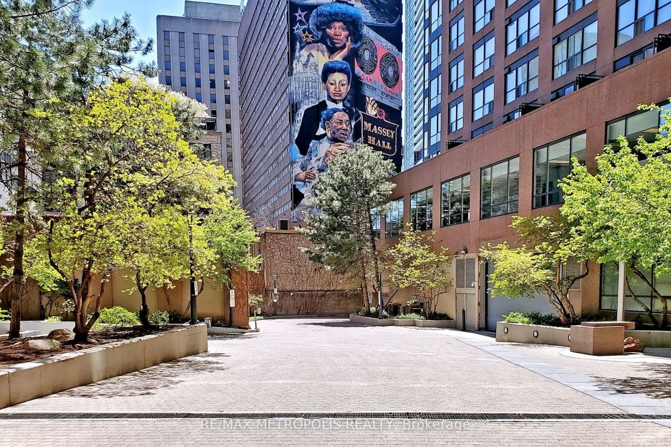 Unit 410 - 7 Carlton Street, Toronto 2