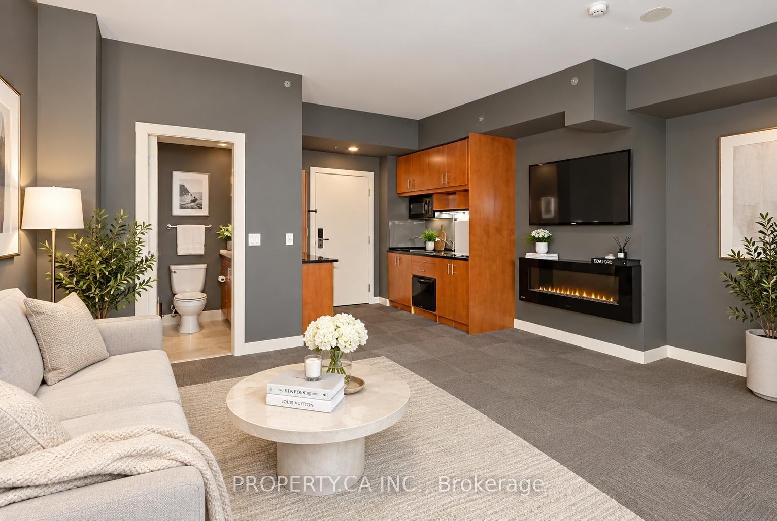 Unit 3708 - 1 King Street W, Toronto 3