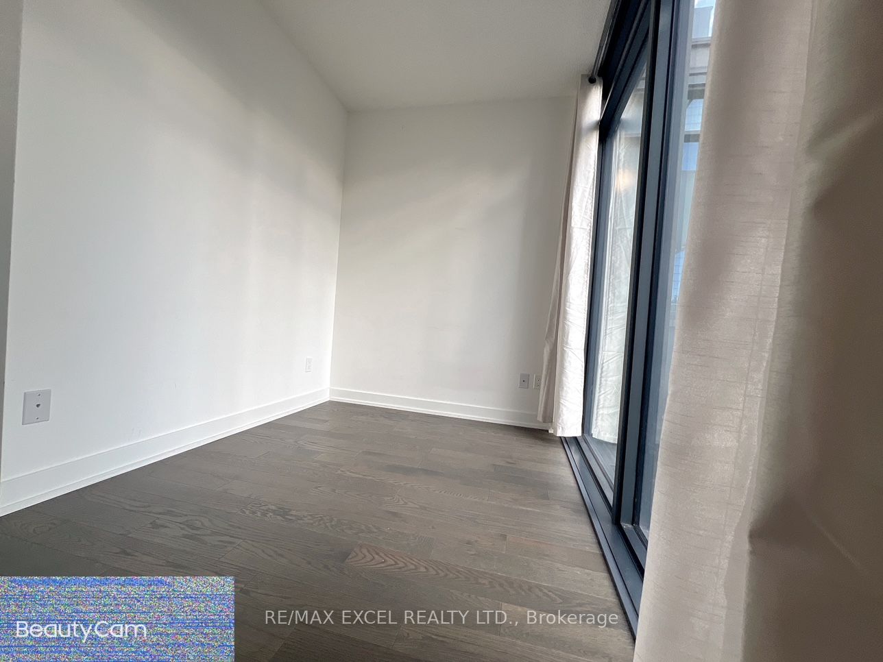 Unit 1008 - 25 Richmond Street E, Toronto 2