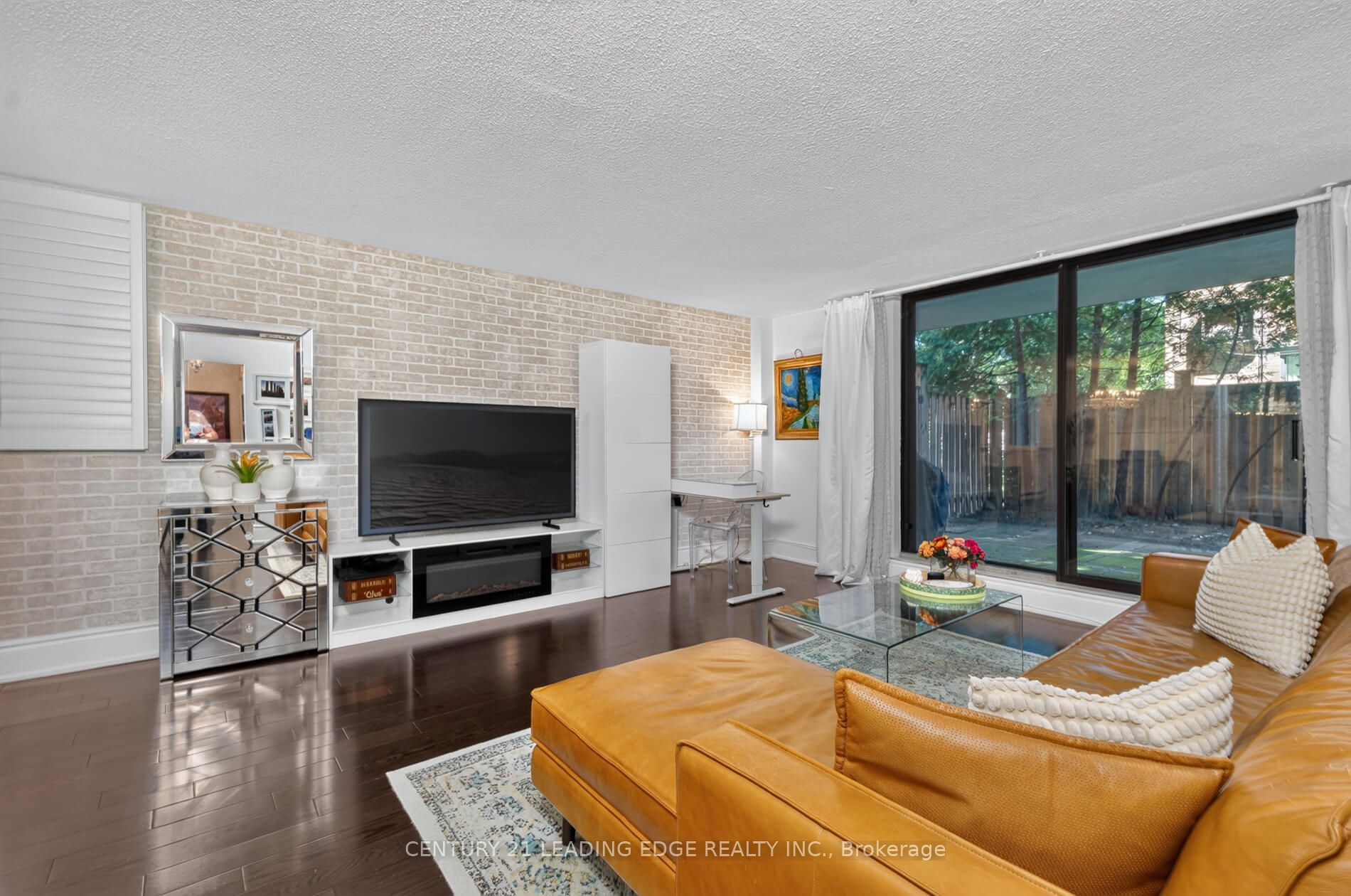 Unit 104 - 212 St George Street, Toronto 4