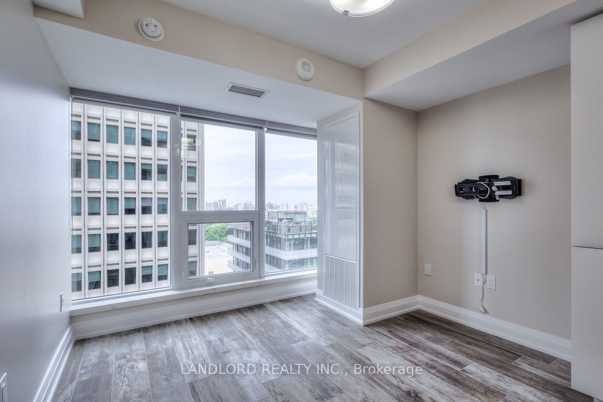 Unit 1714 - 955 Bay Street, Toronto 3