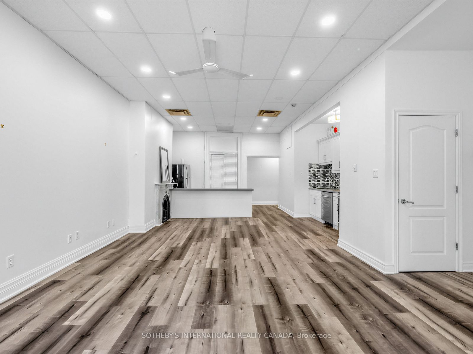 Unit Main - 212 Carlton Street, Toronto 2