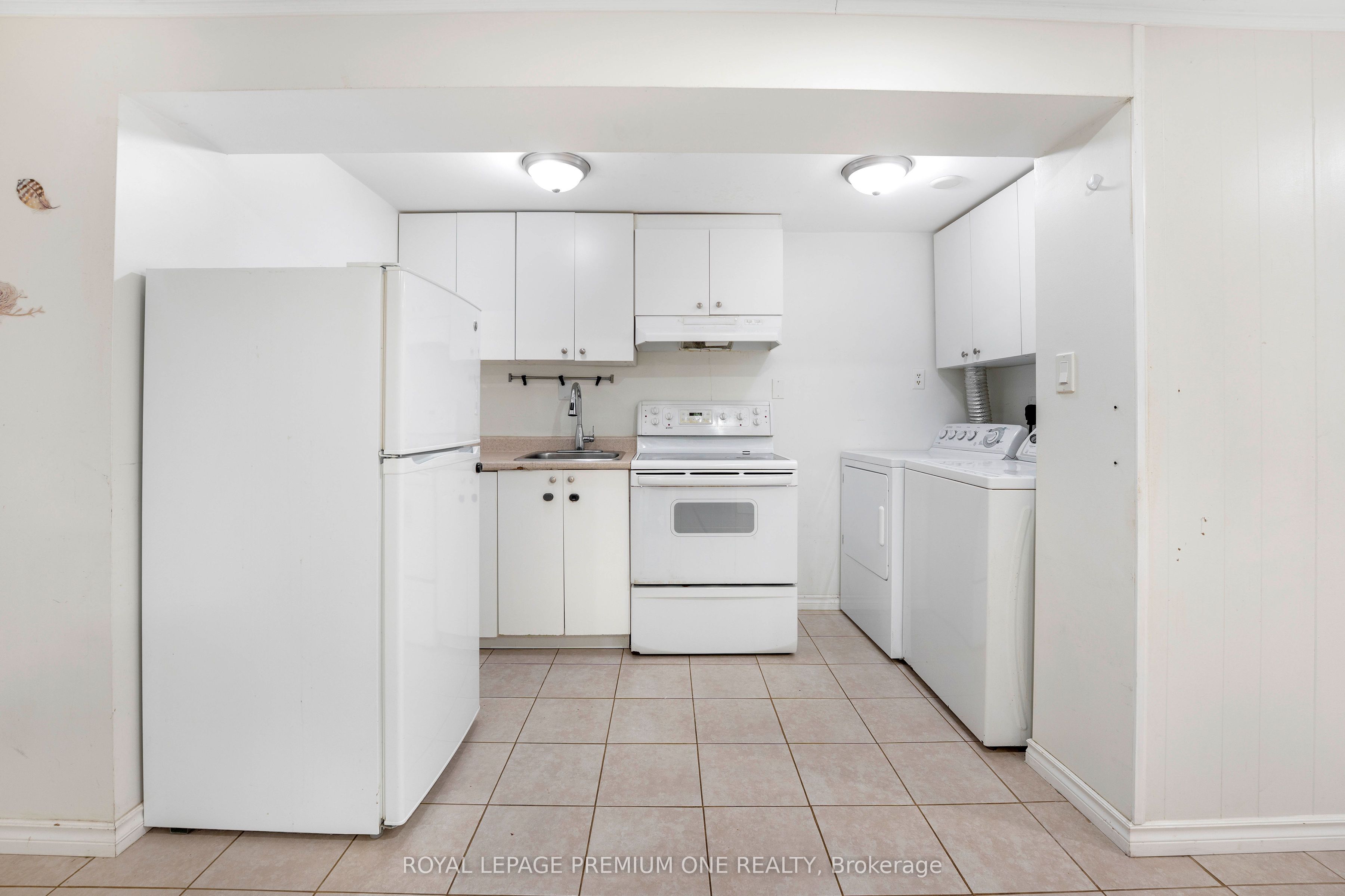Unit LOWER LEVEL - 139 Mckee Avenue, North York 5