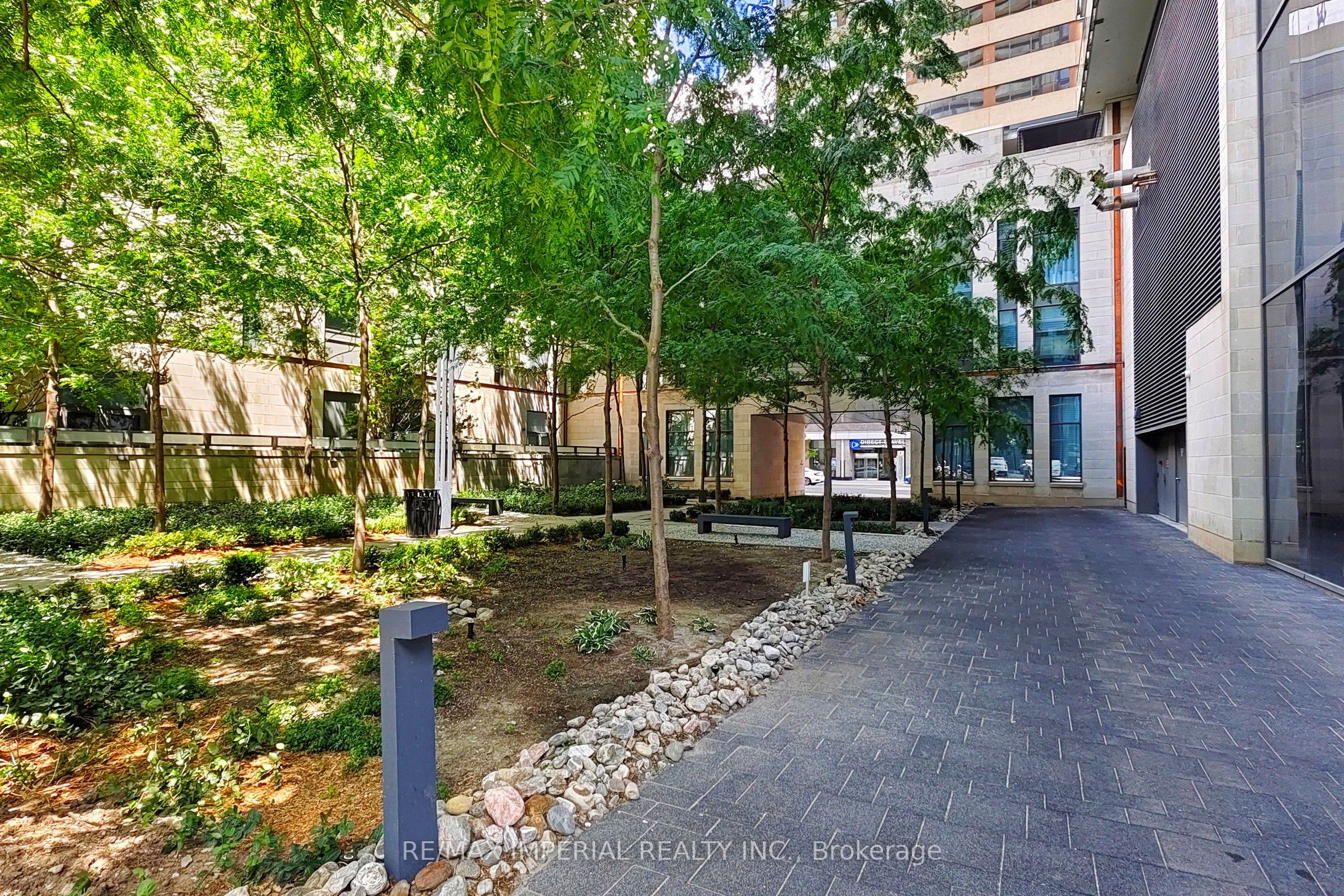 Unit 3208 - 1080 Bay Street, Toronto 4