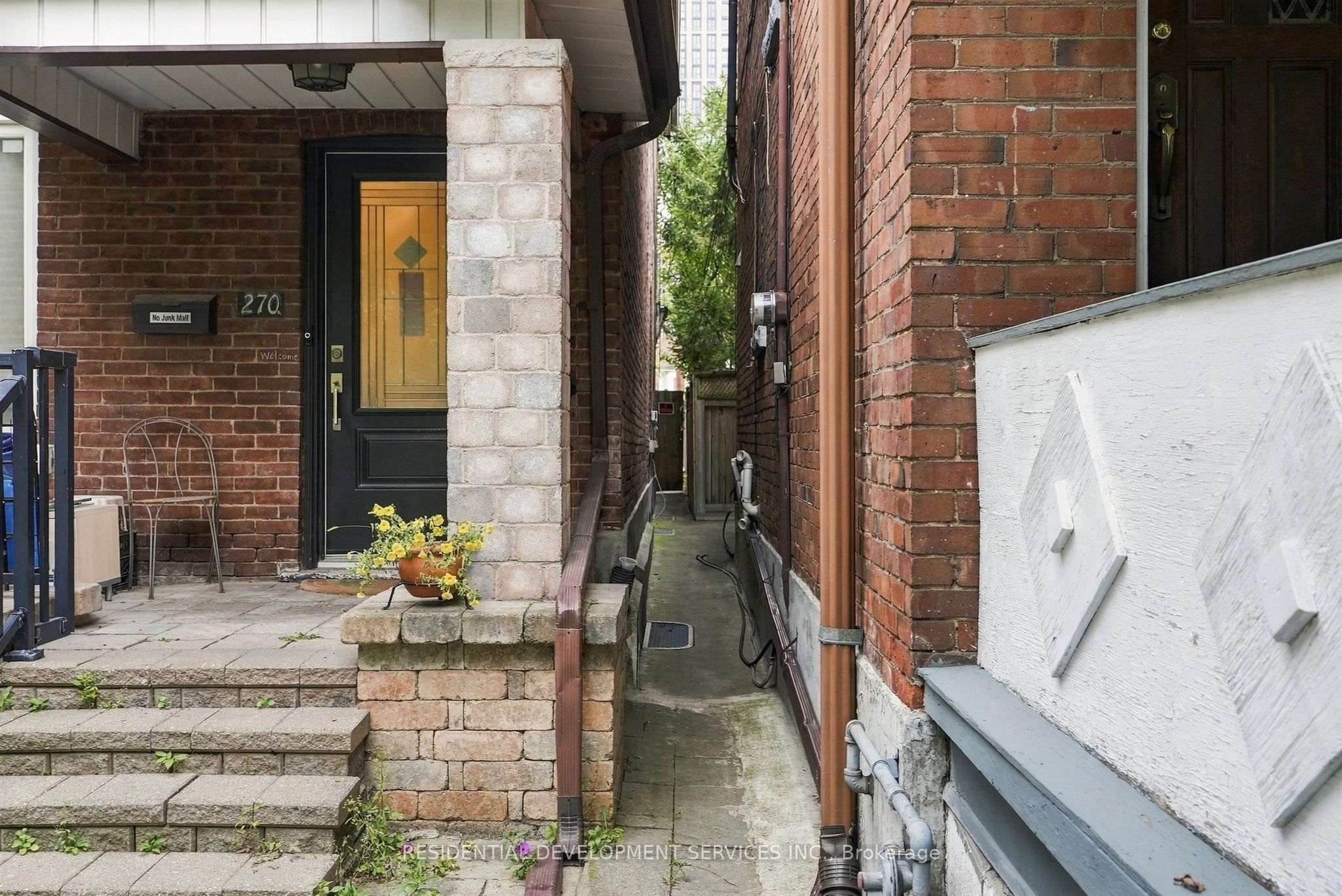 Unit BSMT - 270 Havelock Street, Toronto 2