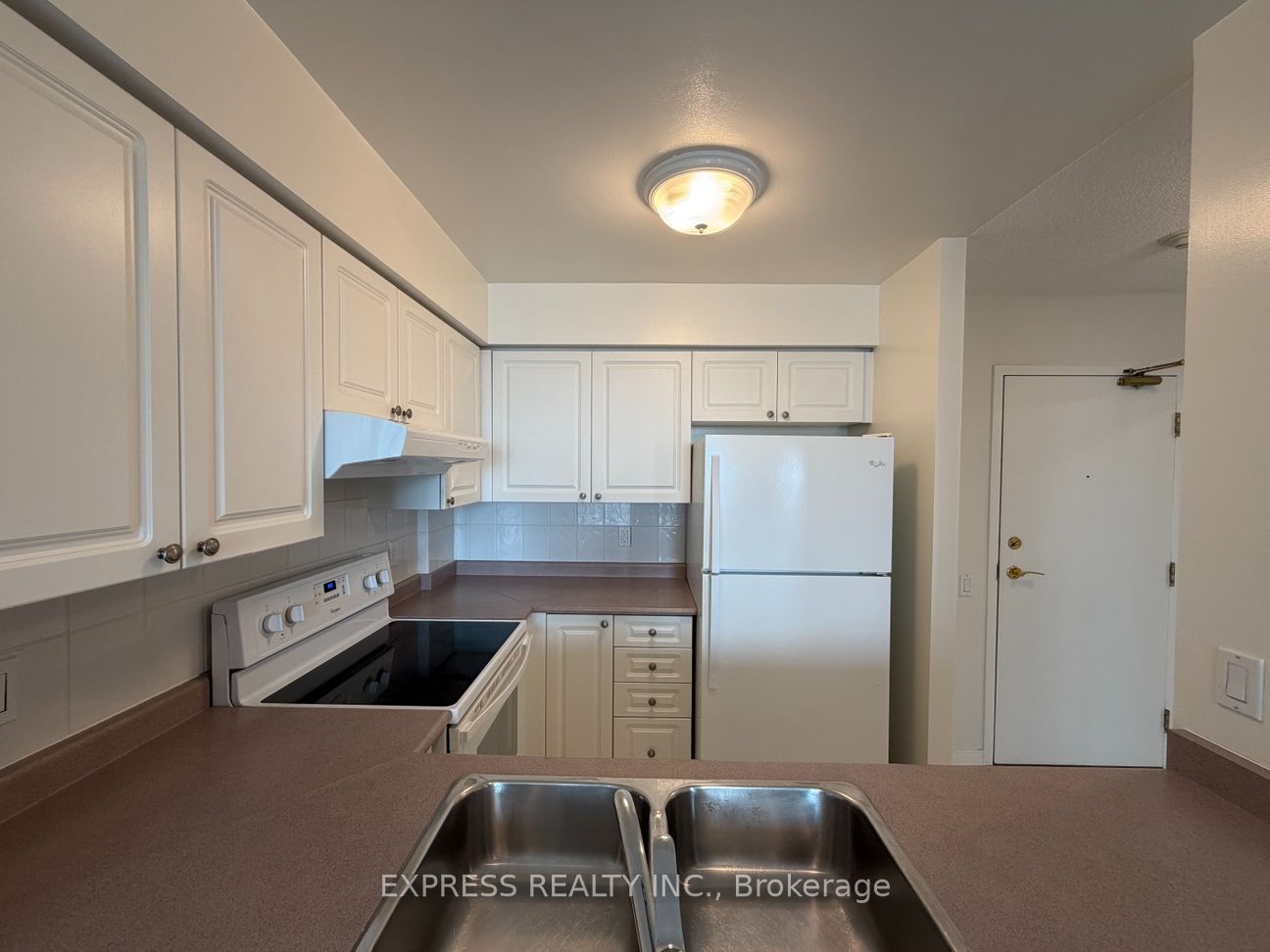 Unit 1718 - 8 Hillcrest Avenue, North York 3