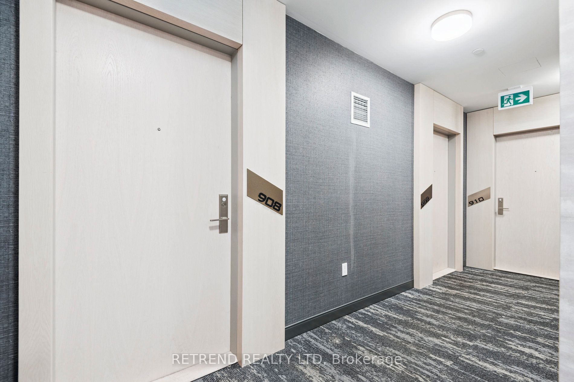 Unit 908 - 77 Mutual Street, Toronto 4