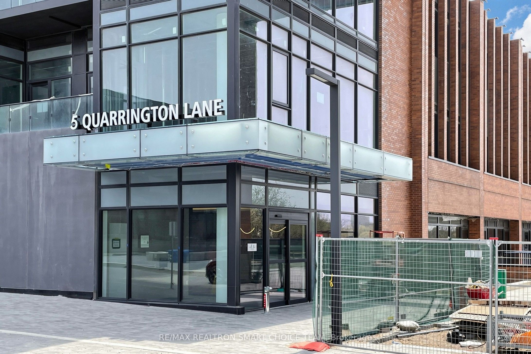 Unit 606 - 5 Quarrington Lane, North York 2