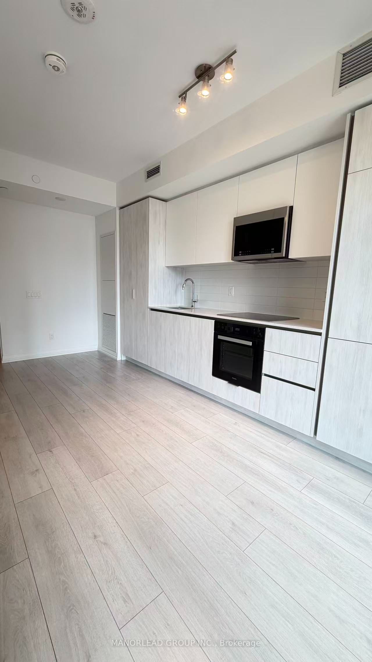 Unit 1916 - 400 King Street W, Toronto 4