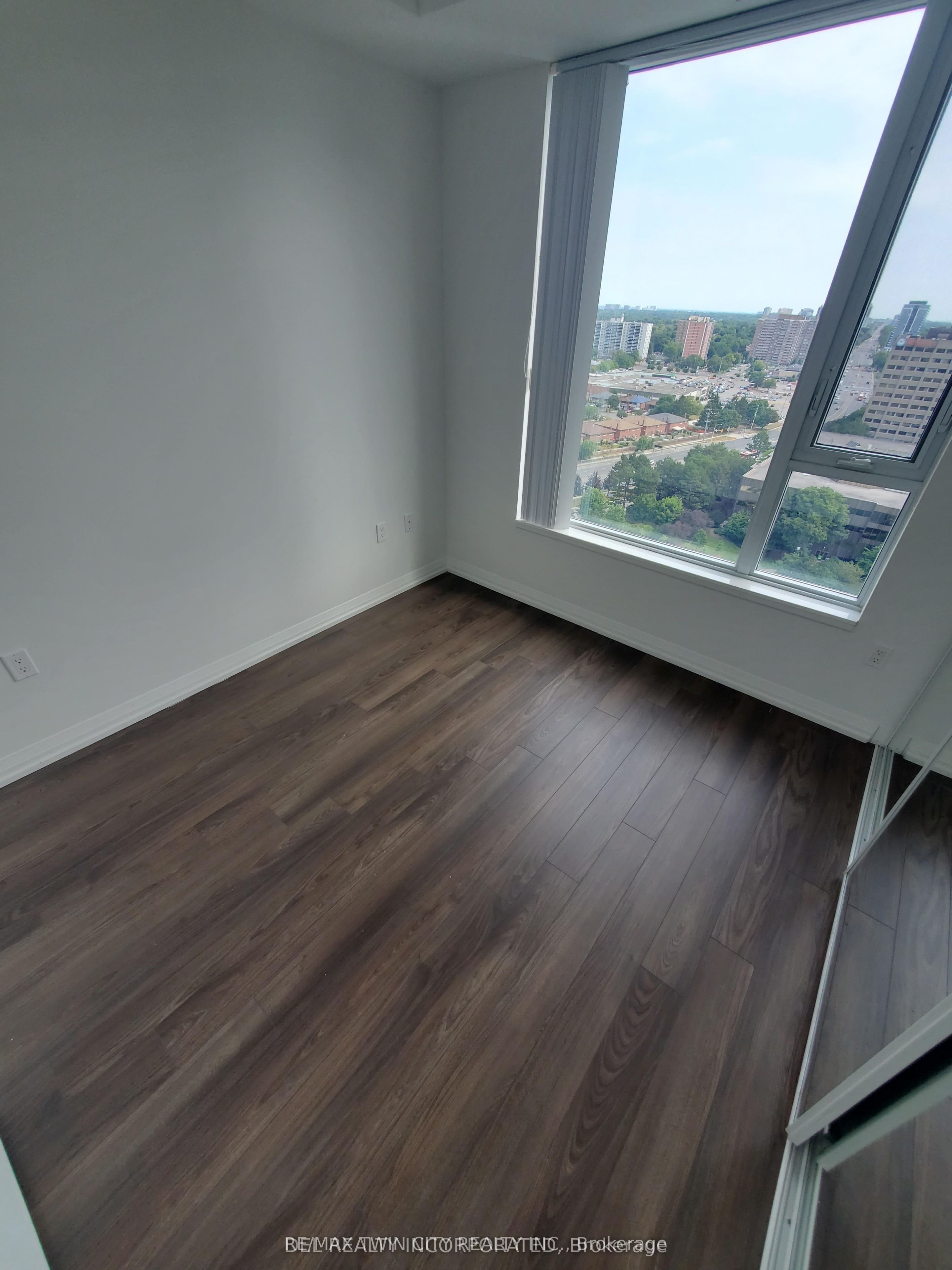Unit 1805 - 55 ANN O'REILLY Road, North York 5