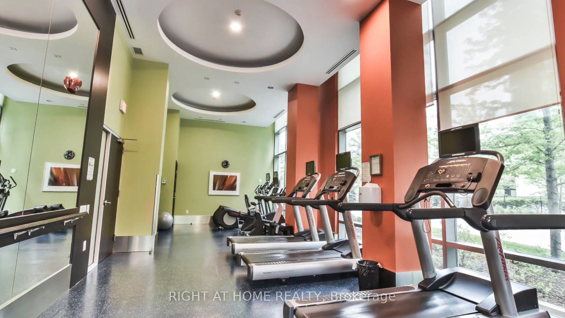 Unit 1515 - 17 Anndale Drive, North York 5