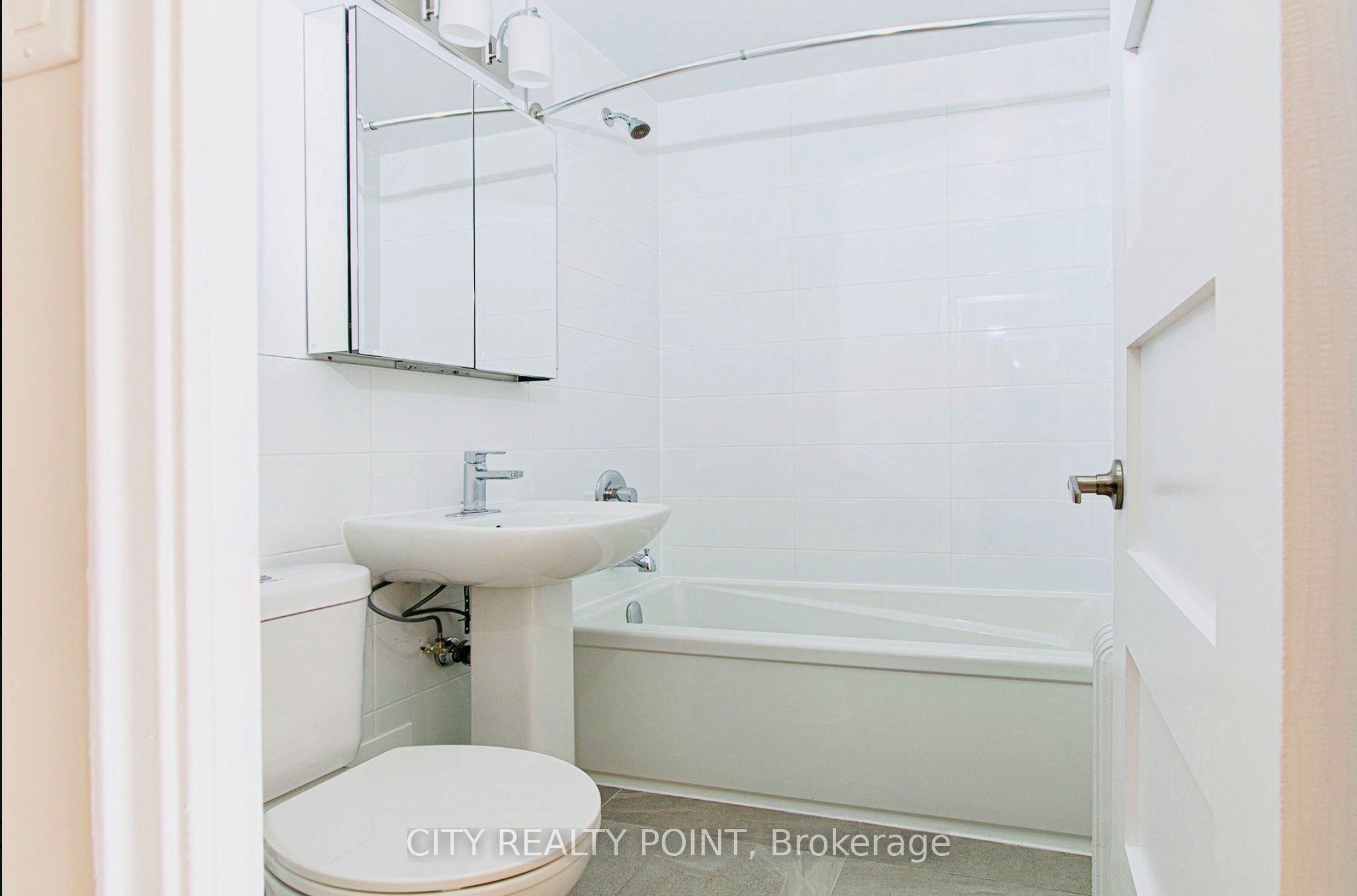 Unit 608 - 2 Grandstand Place, Toronto 3