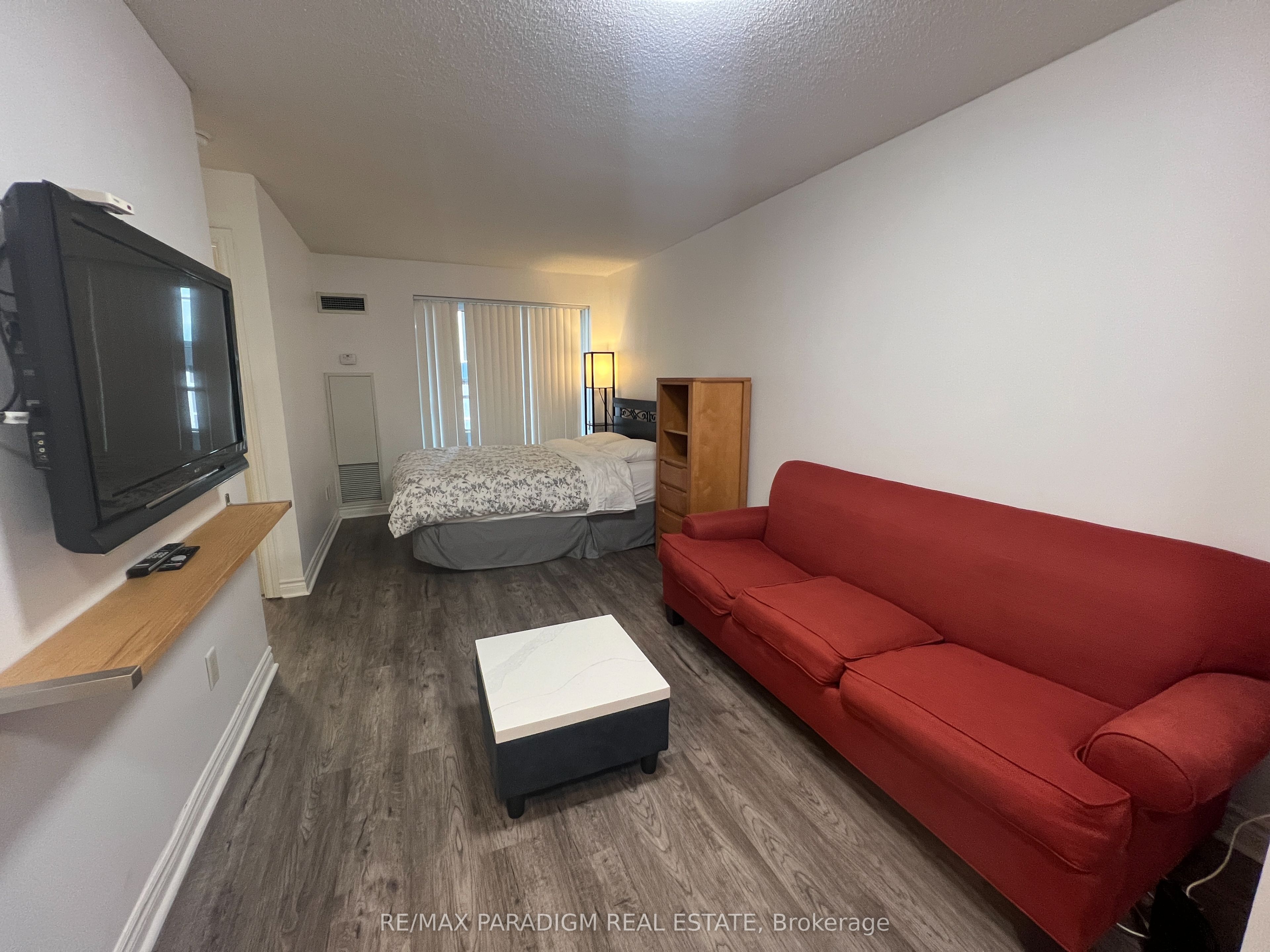 Unit 1642 - 250 Wellington Street W, Toronto 5