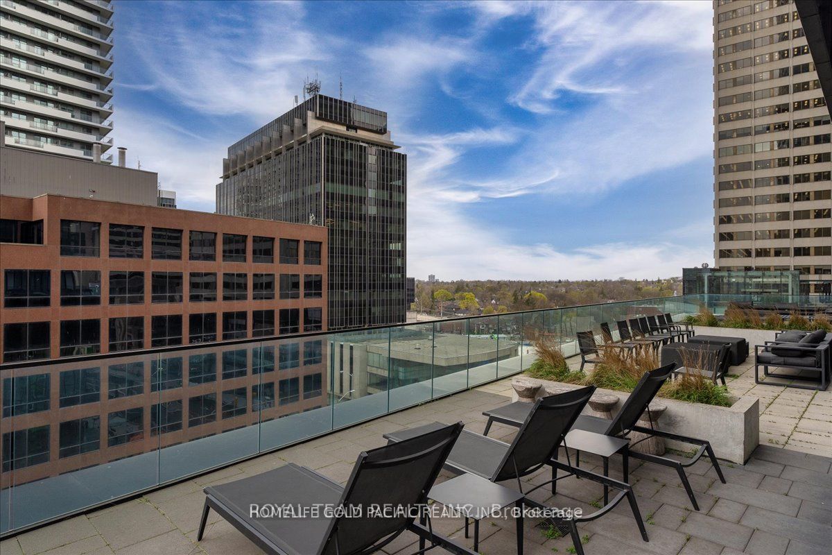Unit 5103 - 8 Eglinton Avenue E, Toronto 4