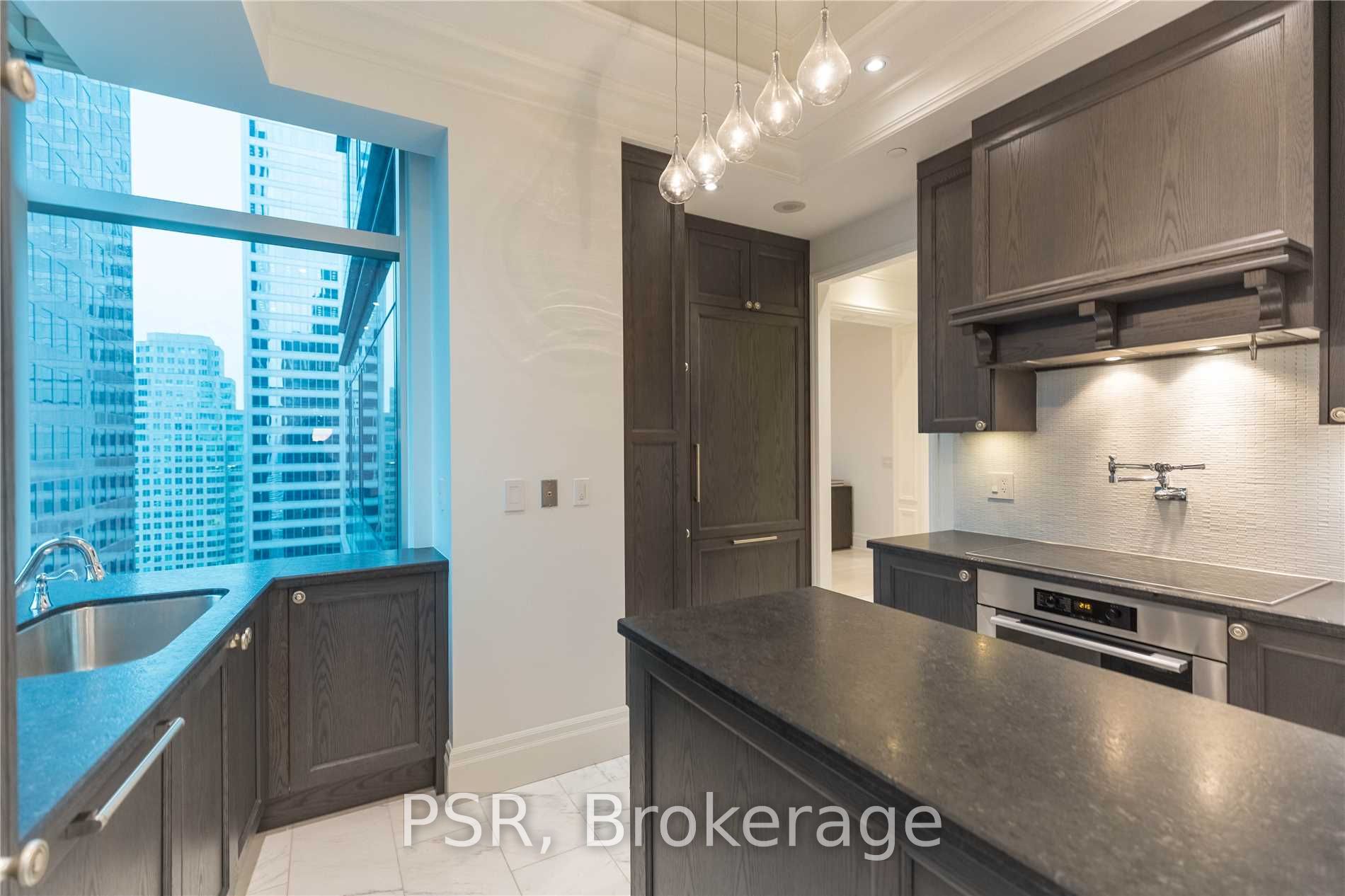 Unit 4104 - 311 Bay Street, Toronto 5