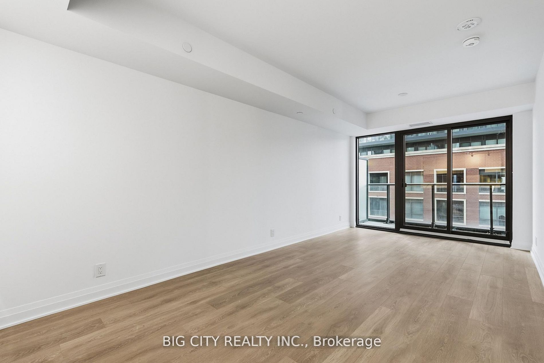 Unit 1006 - 25 Frederick Todd Way, Toronto 5