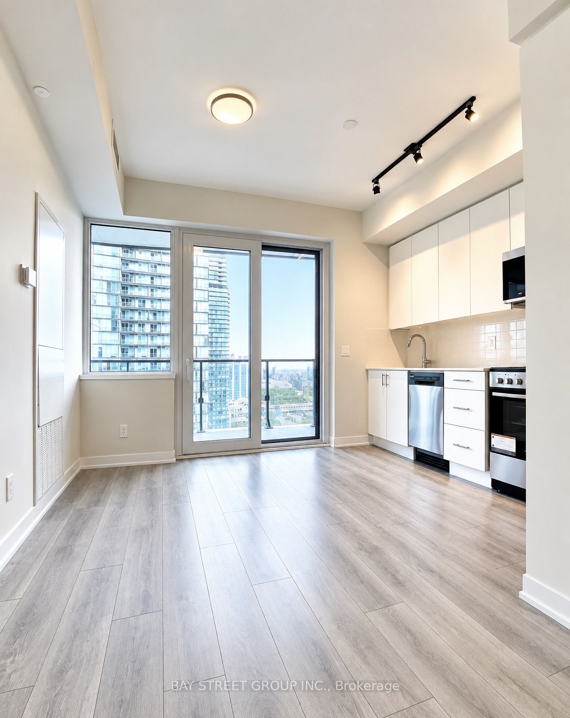 Unit 1503 - 15 Ellerslie Avenue, North York 3