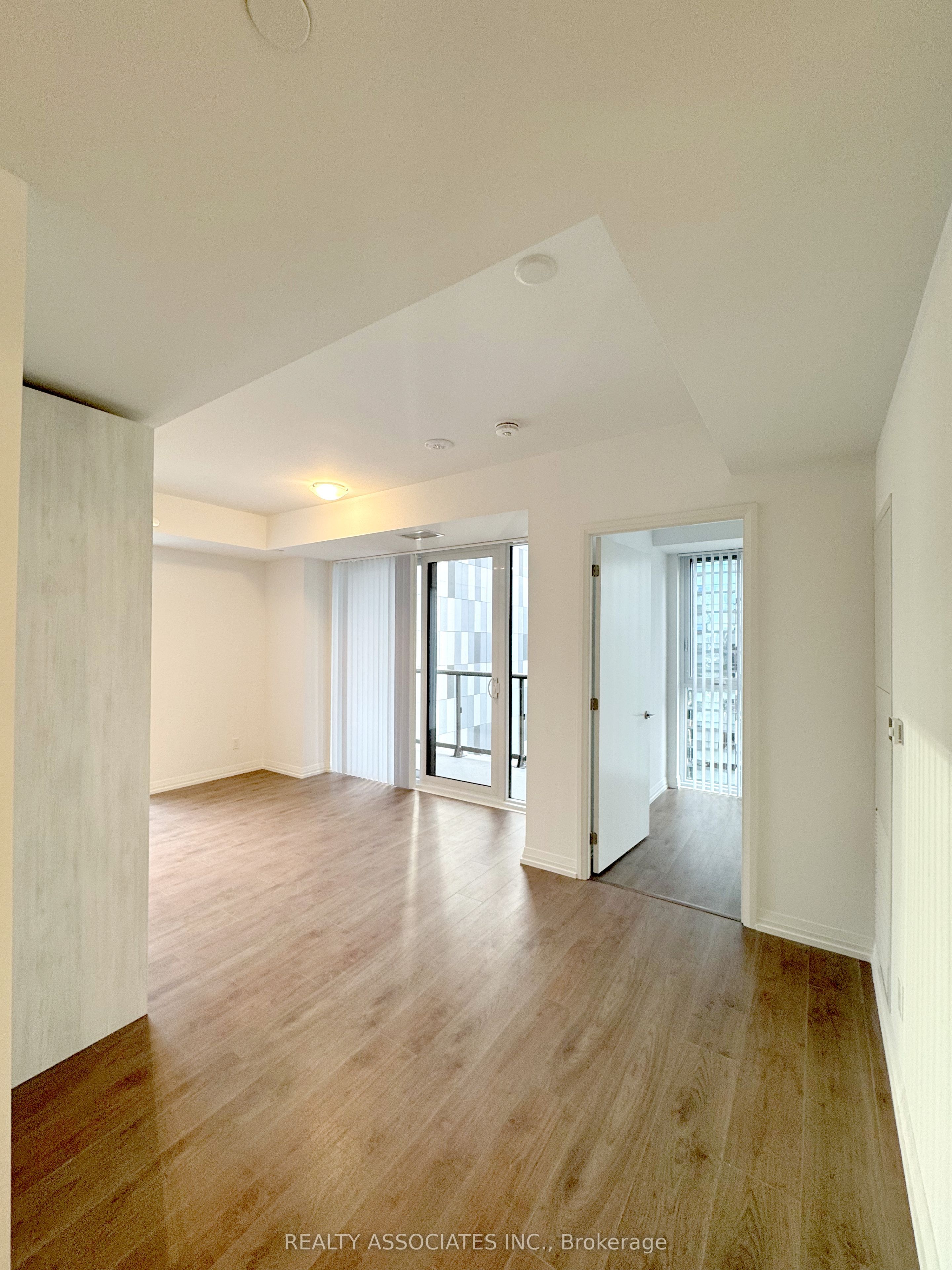 Unit 2708 - 400 King Street W, Toronto 5