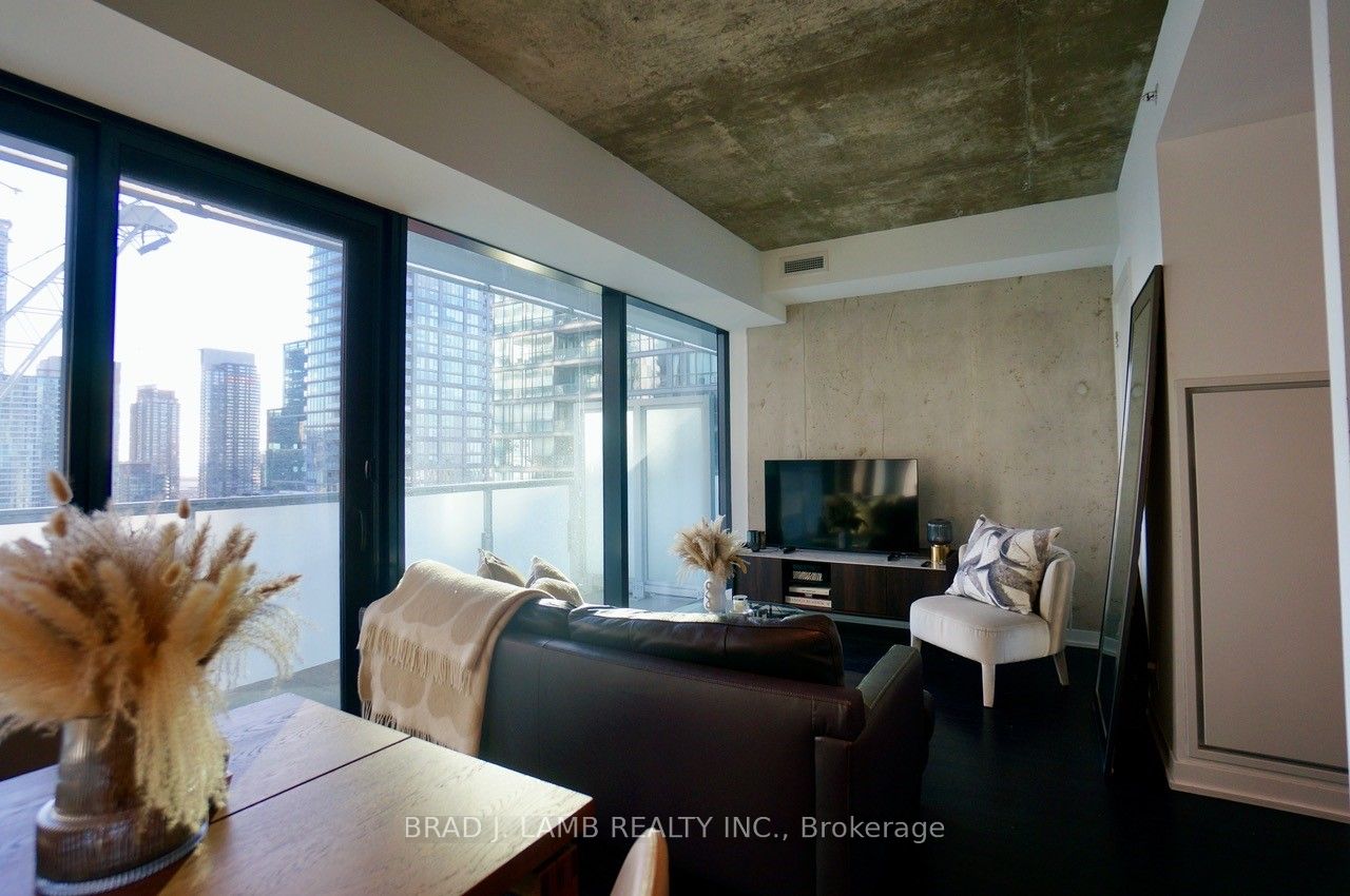 Unit 1801 - 11 Charlotte Street, Toronto 3