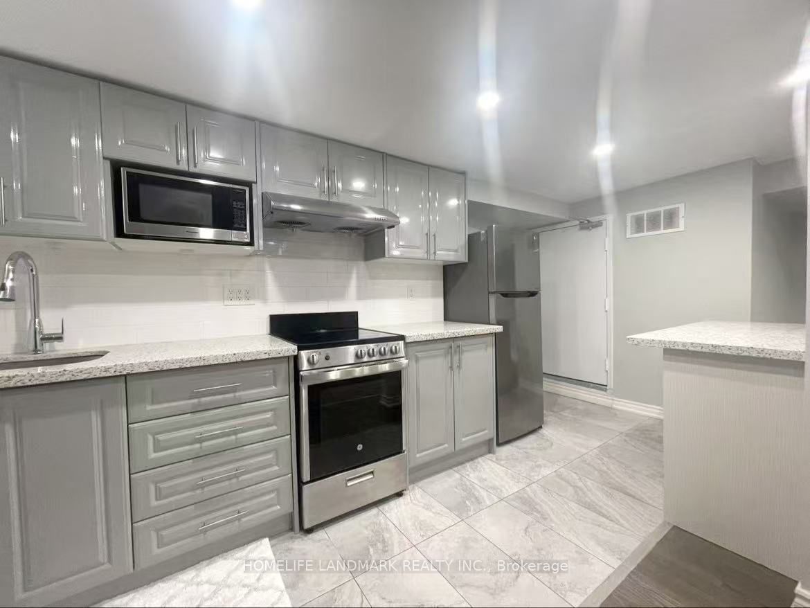 Unit Bsmt - 40 Rusholme Drive, Toronto 4