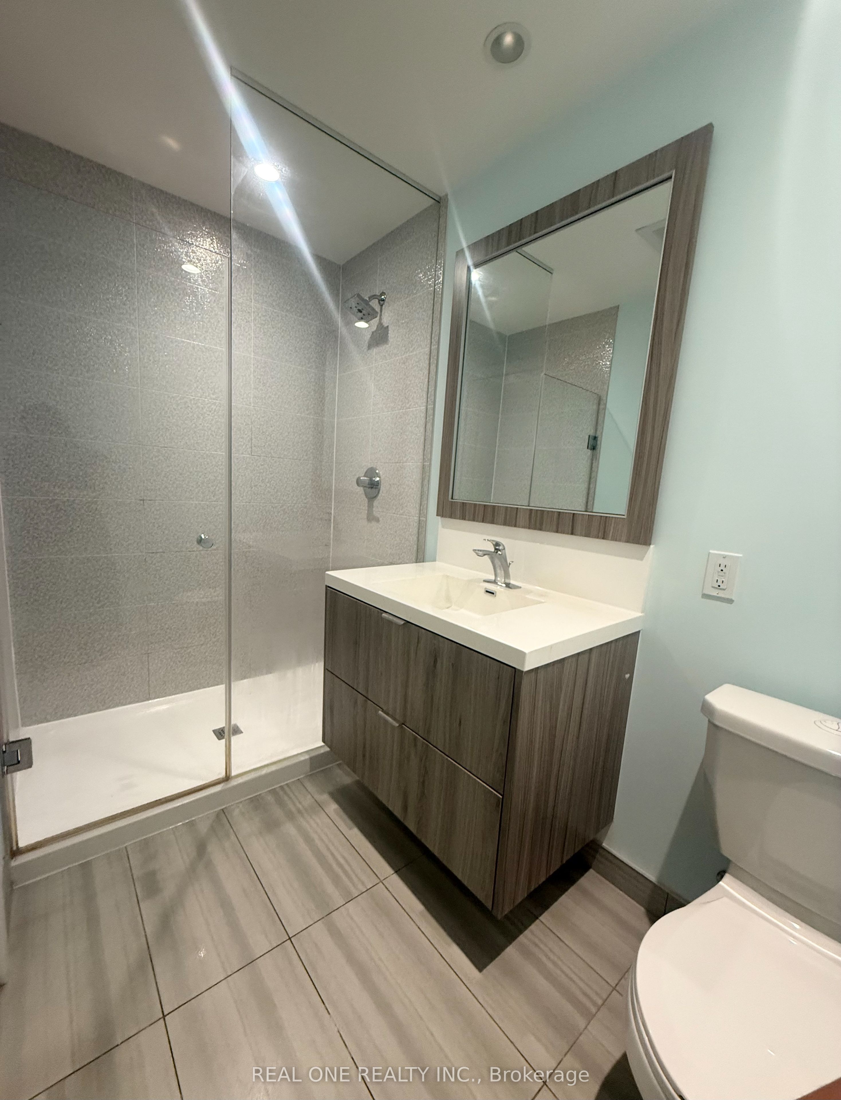 Unit 610 - 80 Vanauley Street, Toronto 2