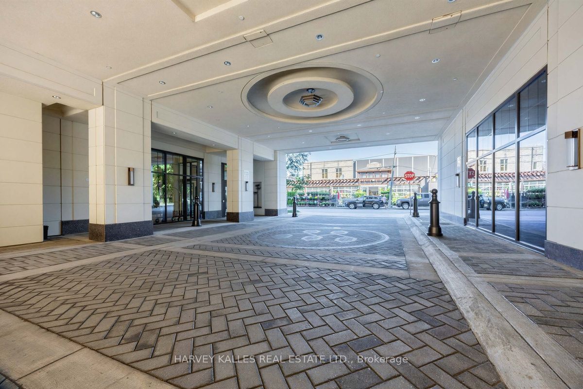 Unit 605 - 1 Strathgowan Avenue, Toronto 3
