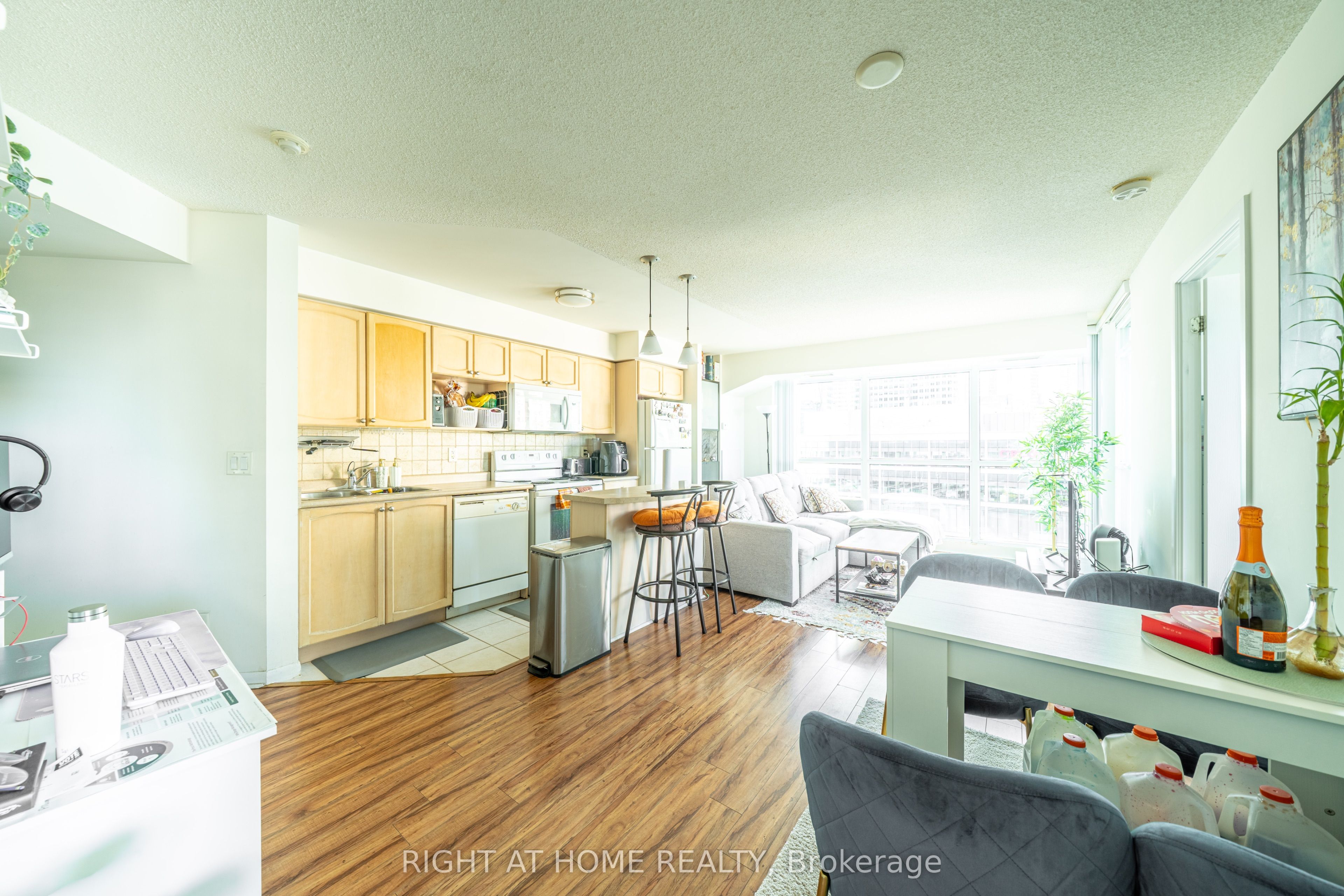 Unit 1405 - 18 Yonge Street, Toronto 3