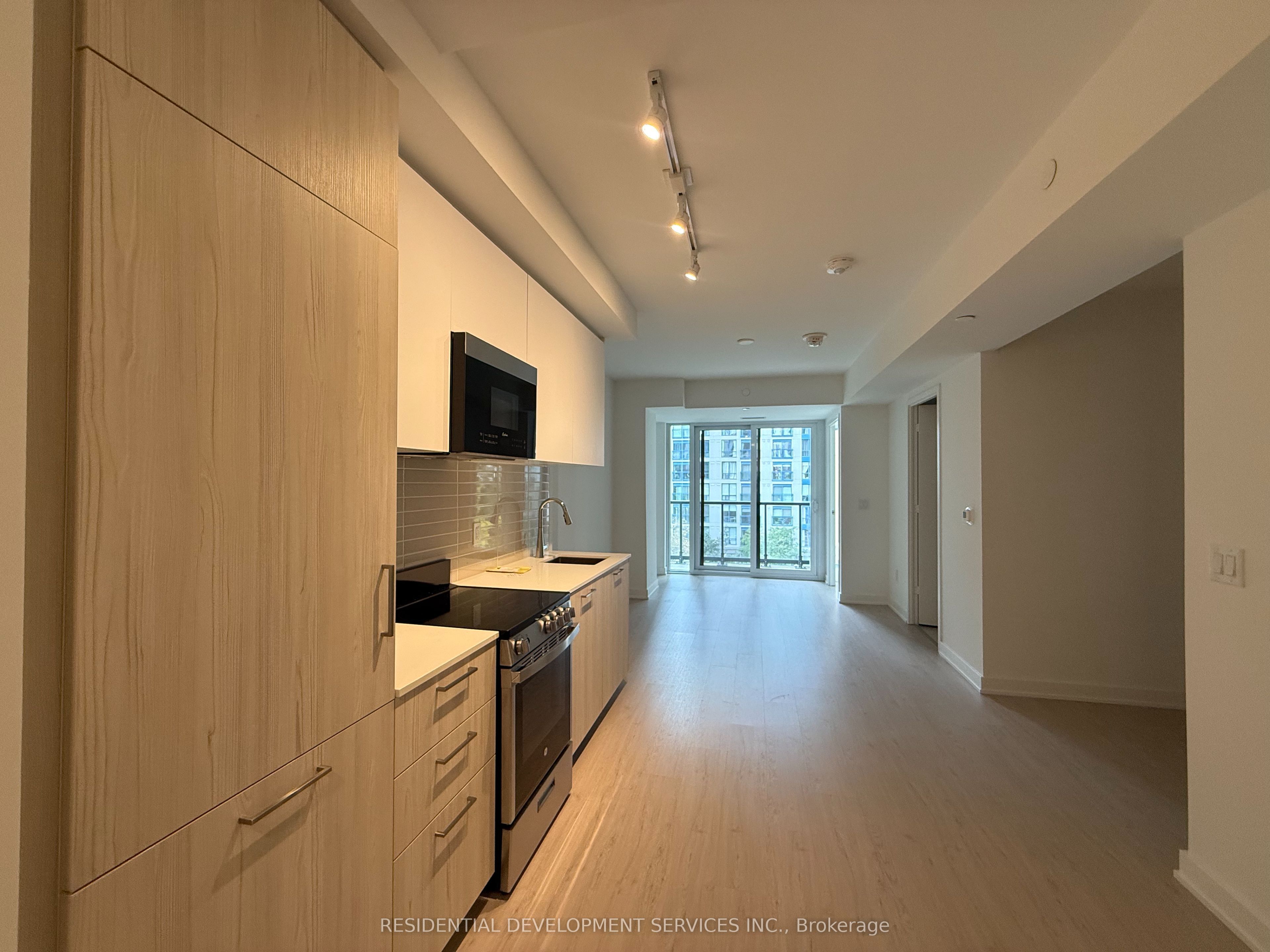 Unit 410 - 65 Mutual Street, Toronto 2
