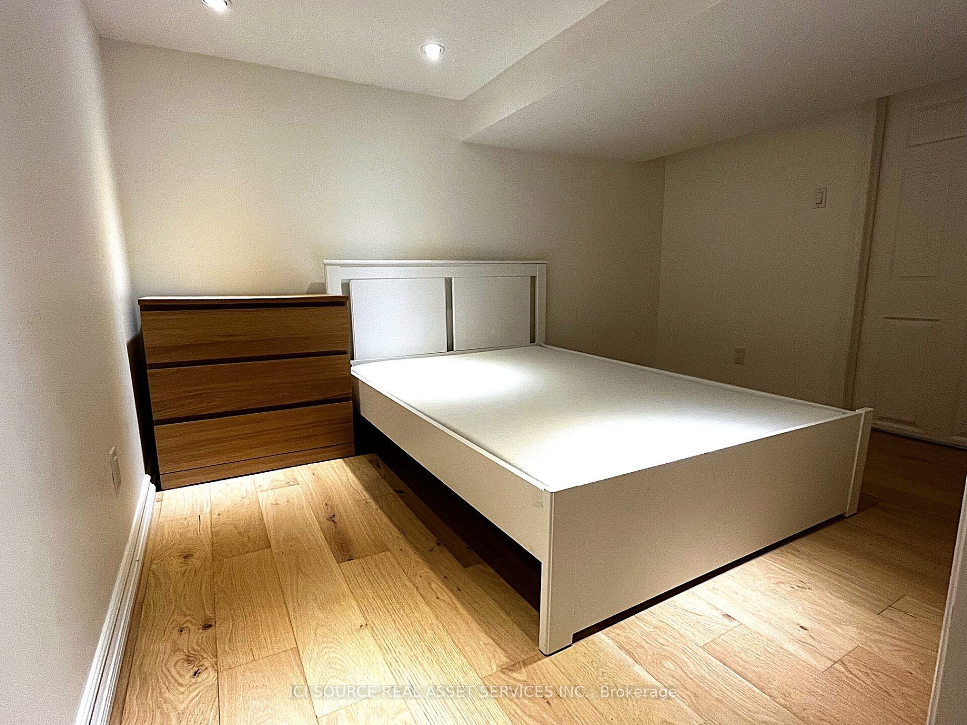 Unit Lower - 25 Mann Avenue, Toronto 3