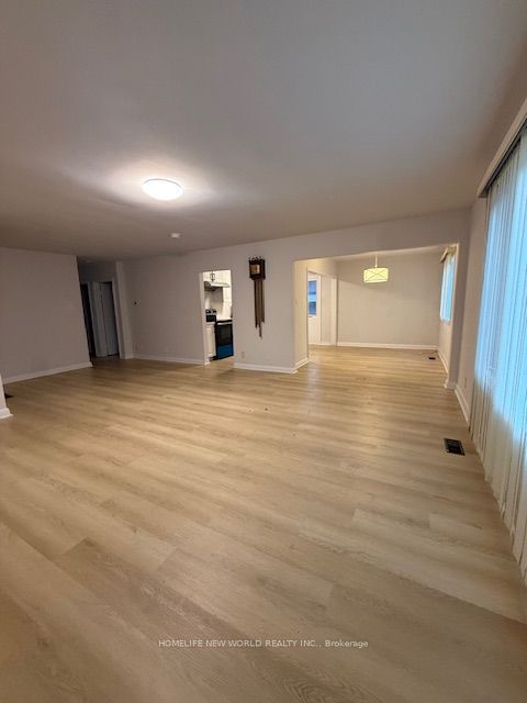 2 Yewfield Crescent, North York 2